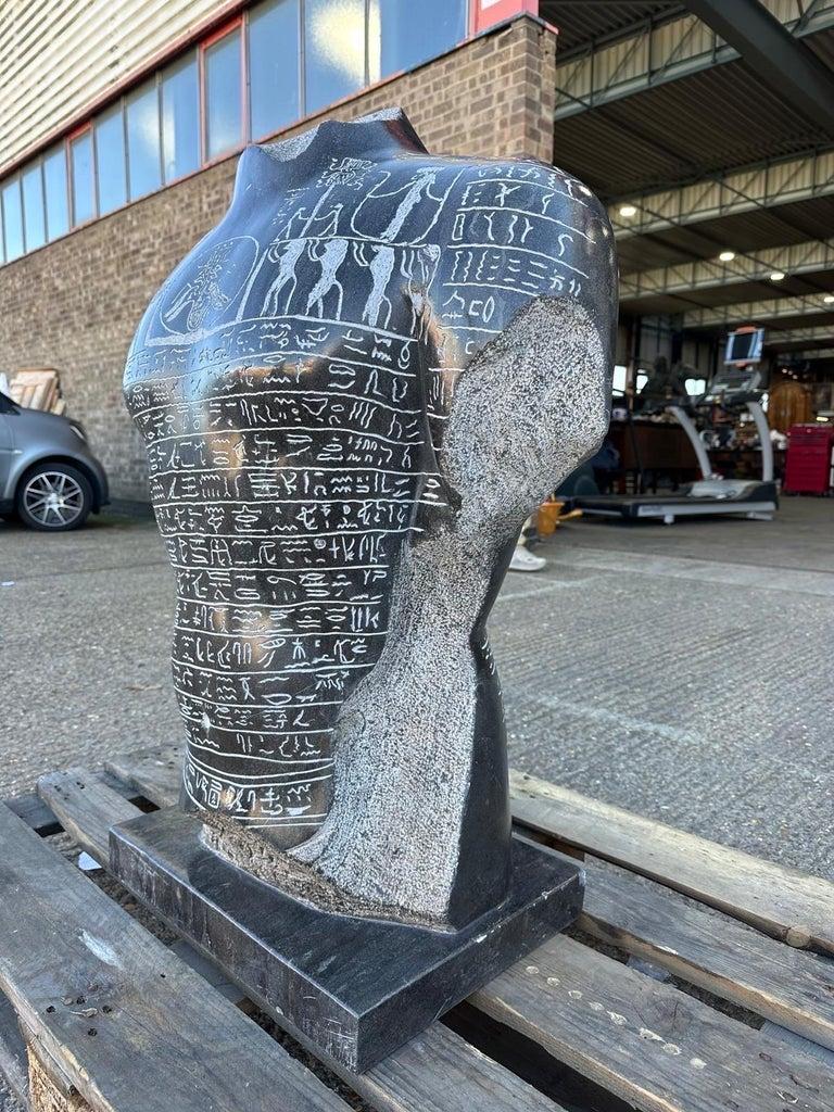 Escultura de busto de granito macizo 