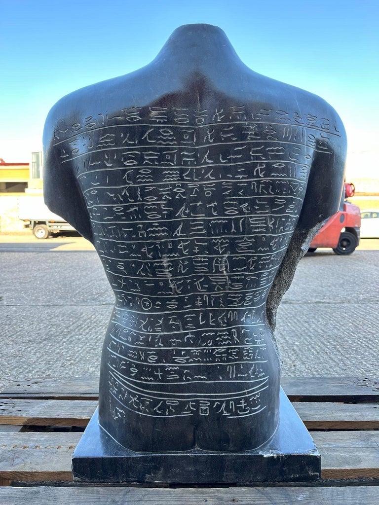 Escultura de busto de granito macizo 