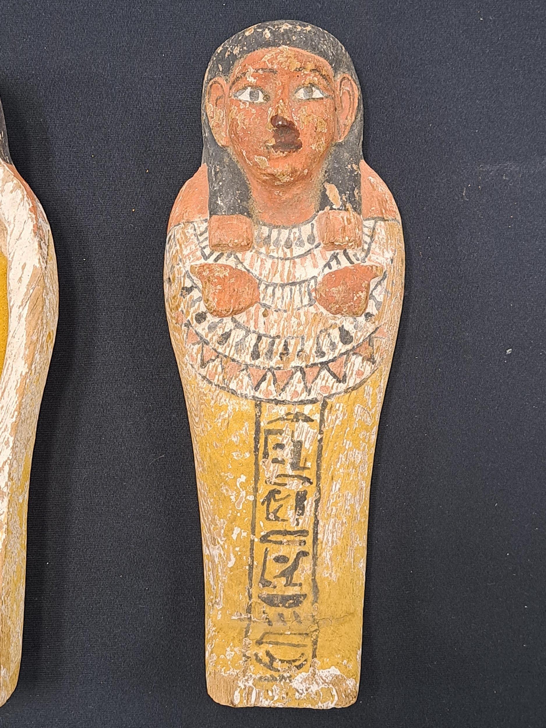 Ancient Egyptian Polychromed Ushabti New Kingdom, Ramesside Dynasty 1292-1185 BC For Sale 4