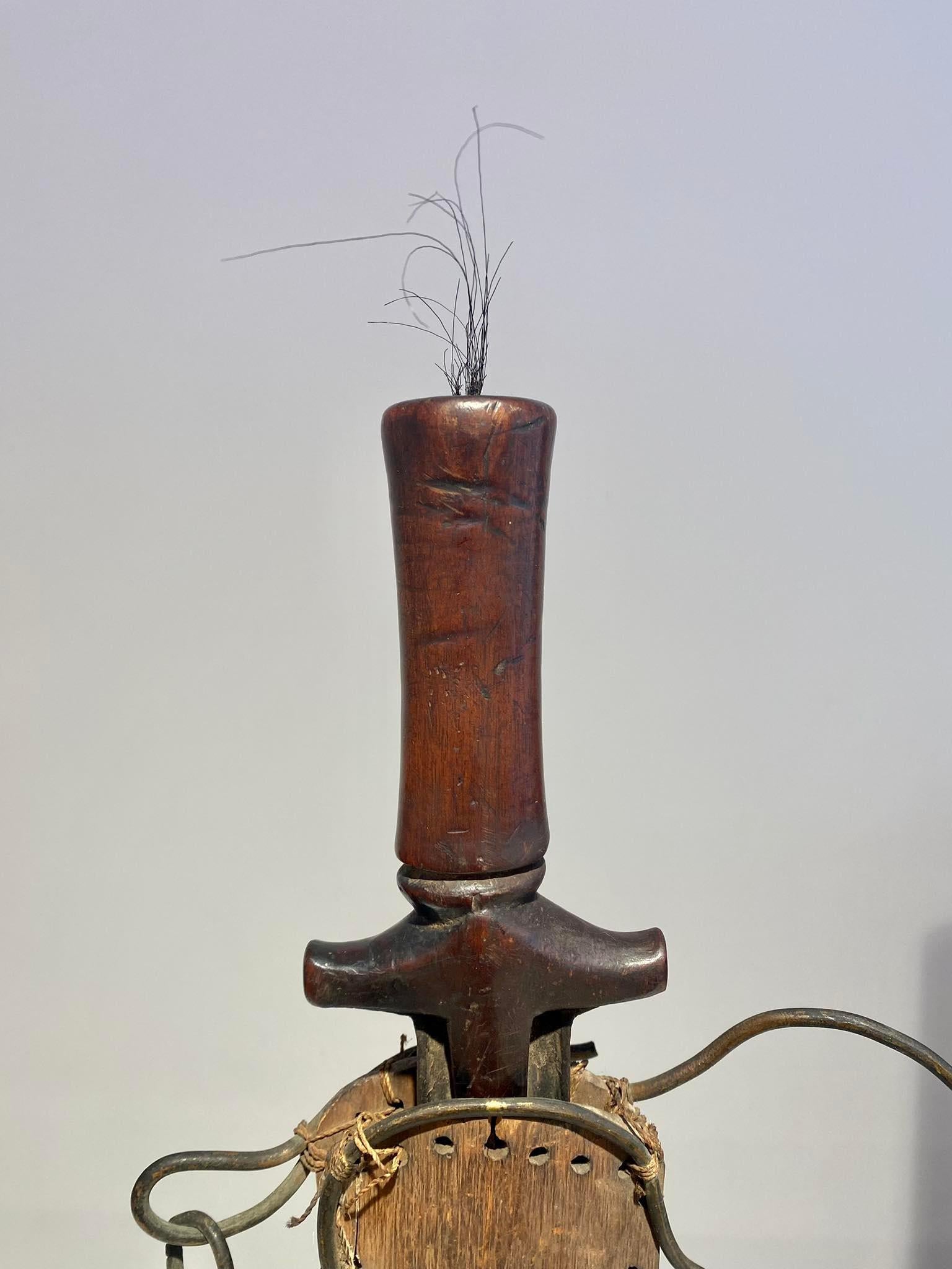 Antigua Espada Fang Ntsakh Ou Fa Pueblo Fang Gabón Arte Africano Congo Siglo XIX Gabonés en venta