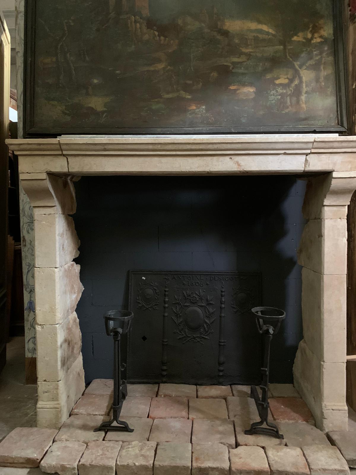 Italian Ancient fireplace mantle in Trani stone, from Italy in the 19th century For Sale