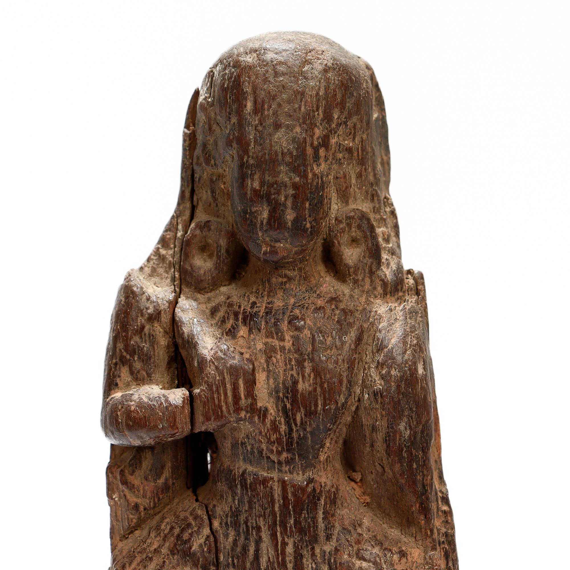 Indien Ancien Bodhisattva en bois sculpté du Gandhara en vente