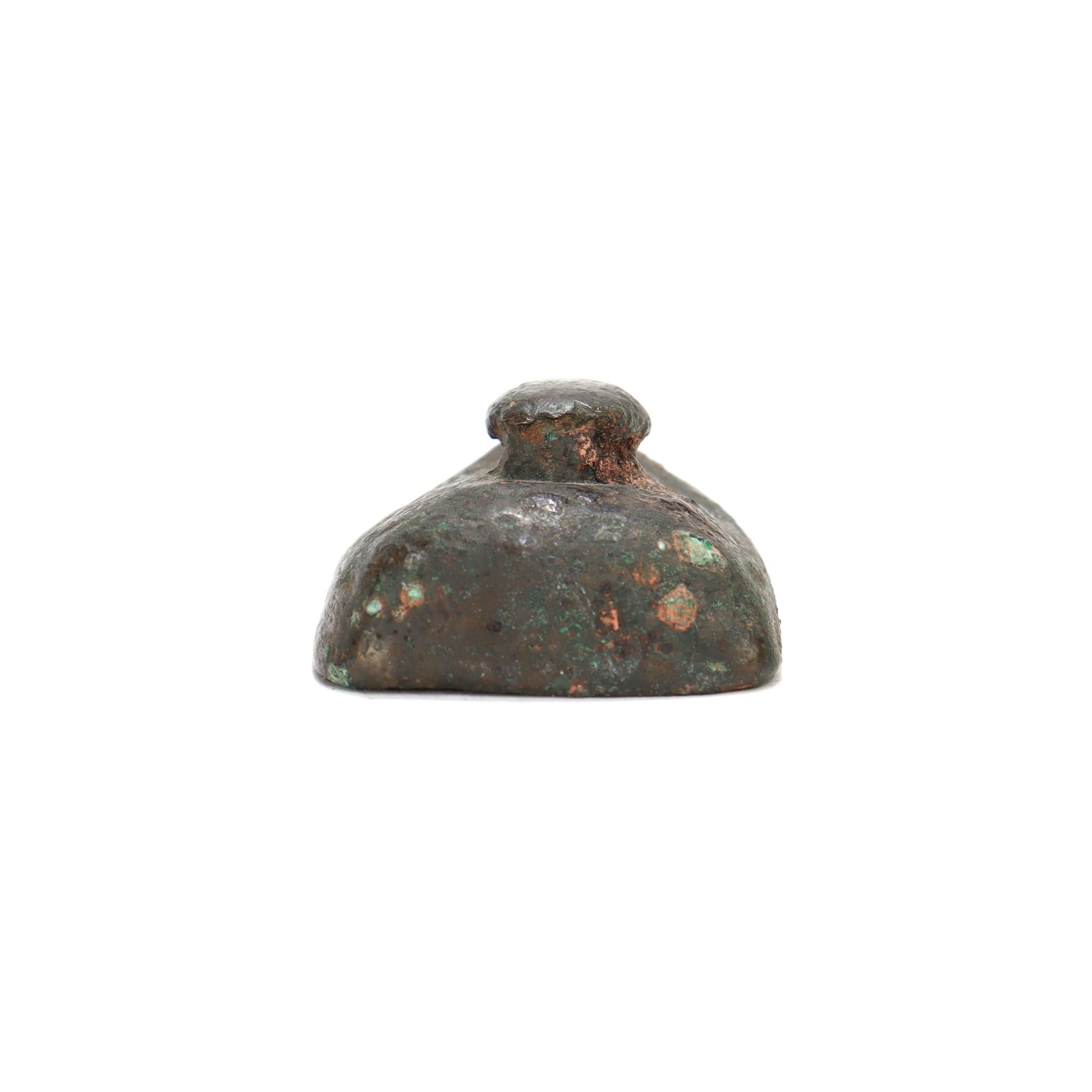 Moules de coulée pour Bouddha assis en bronze du Gandhara ancien (Tsatsa) en vente 5