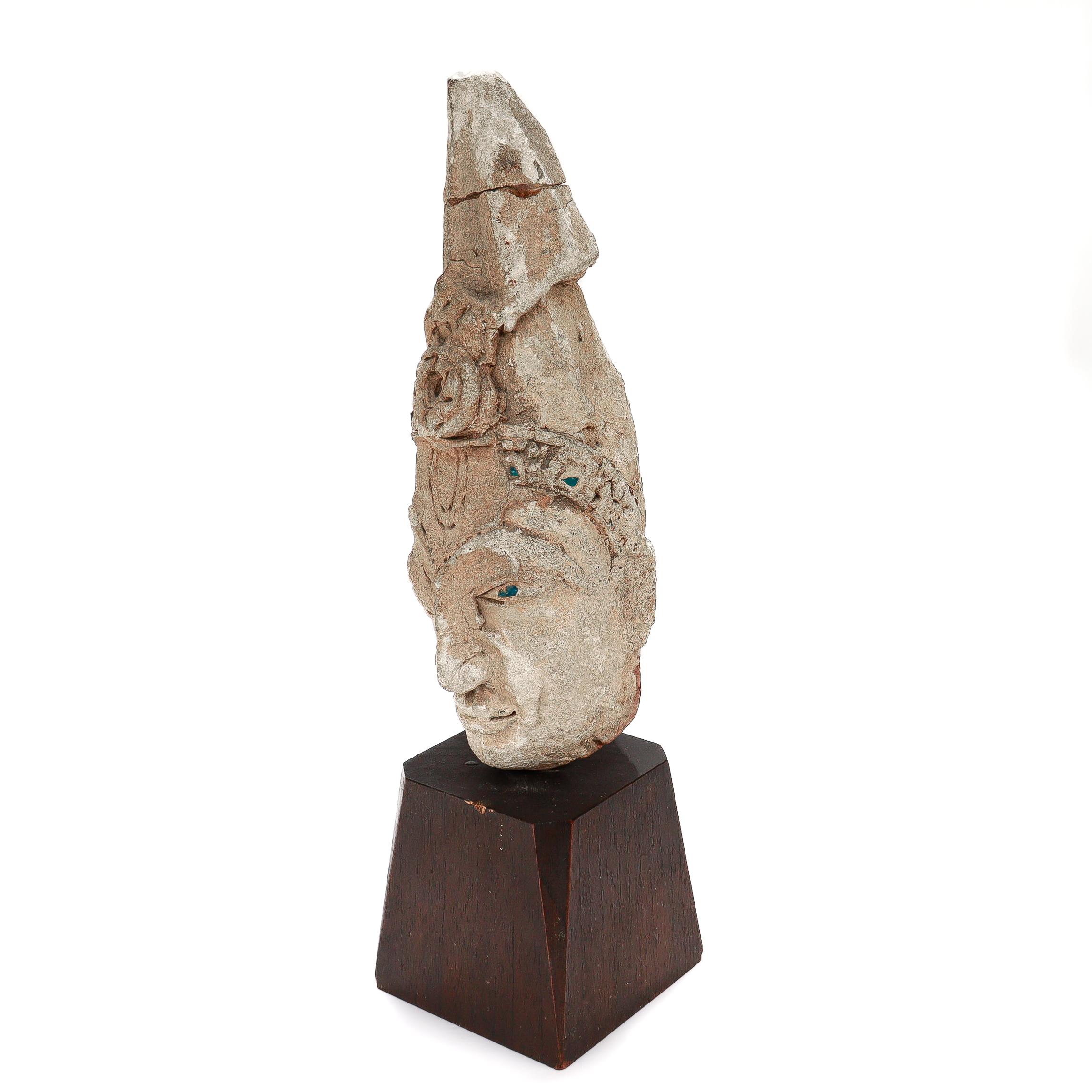 Ancient Gandharan Stucco on Terracotta Figural Buddha/Bodhisattva Bust For Sale 3