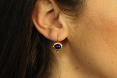 Pendientes Gota Greco Antiguo con Cabujón Ovalado de Lapislázuli en Oro Amarillo de 22 K