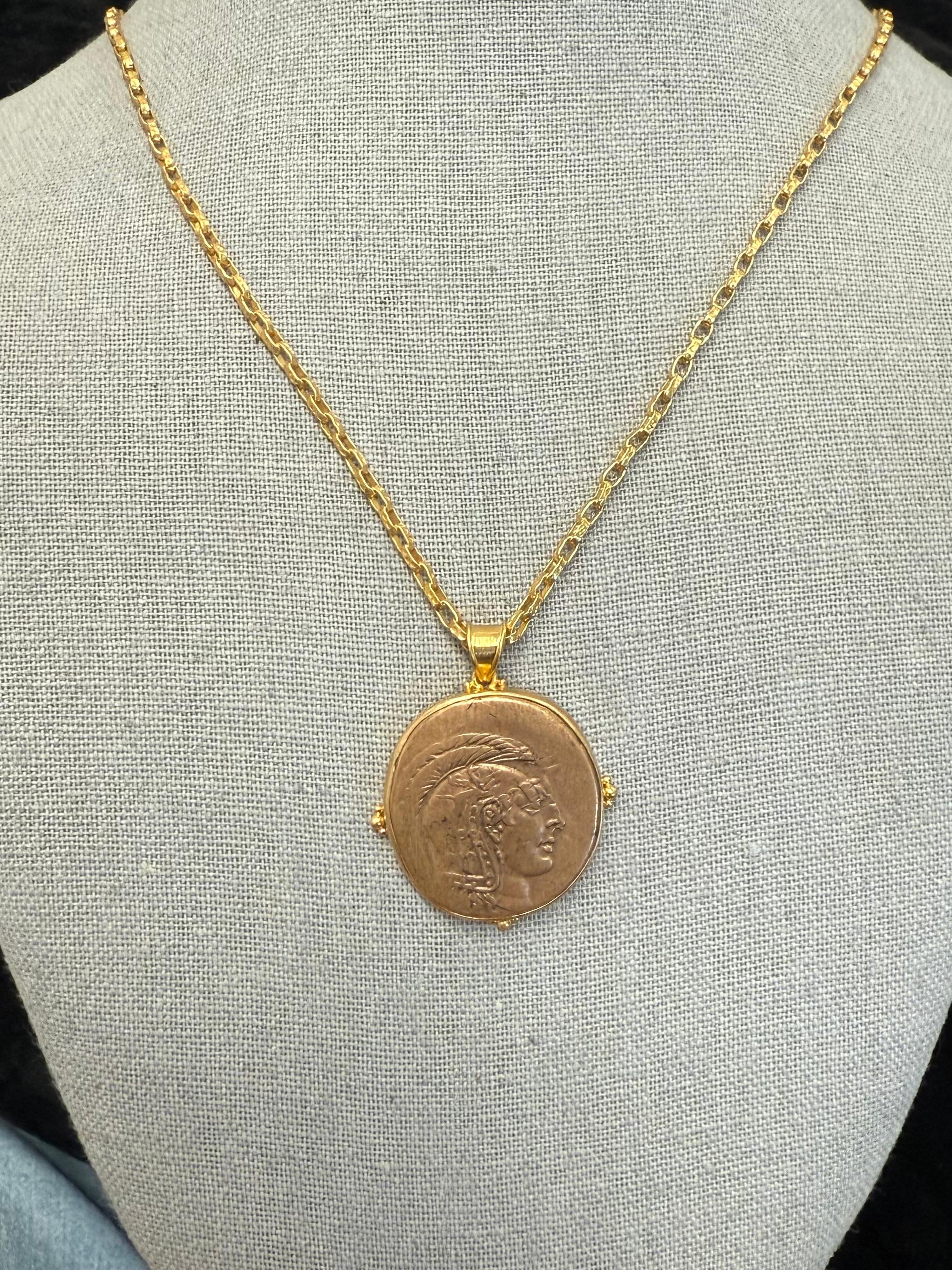 Pendentif en or 18K avec pièce de monnaie Athéna de l'Antiquité grecque du 1er siècle avant J.-C. Neuf - En vente à Soquel, CA