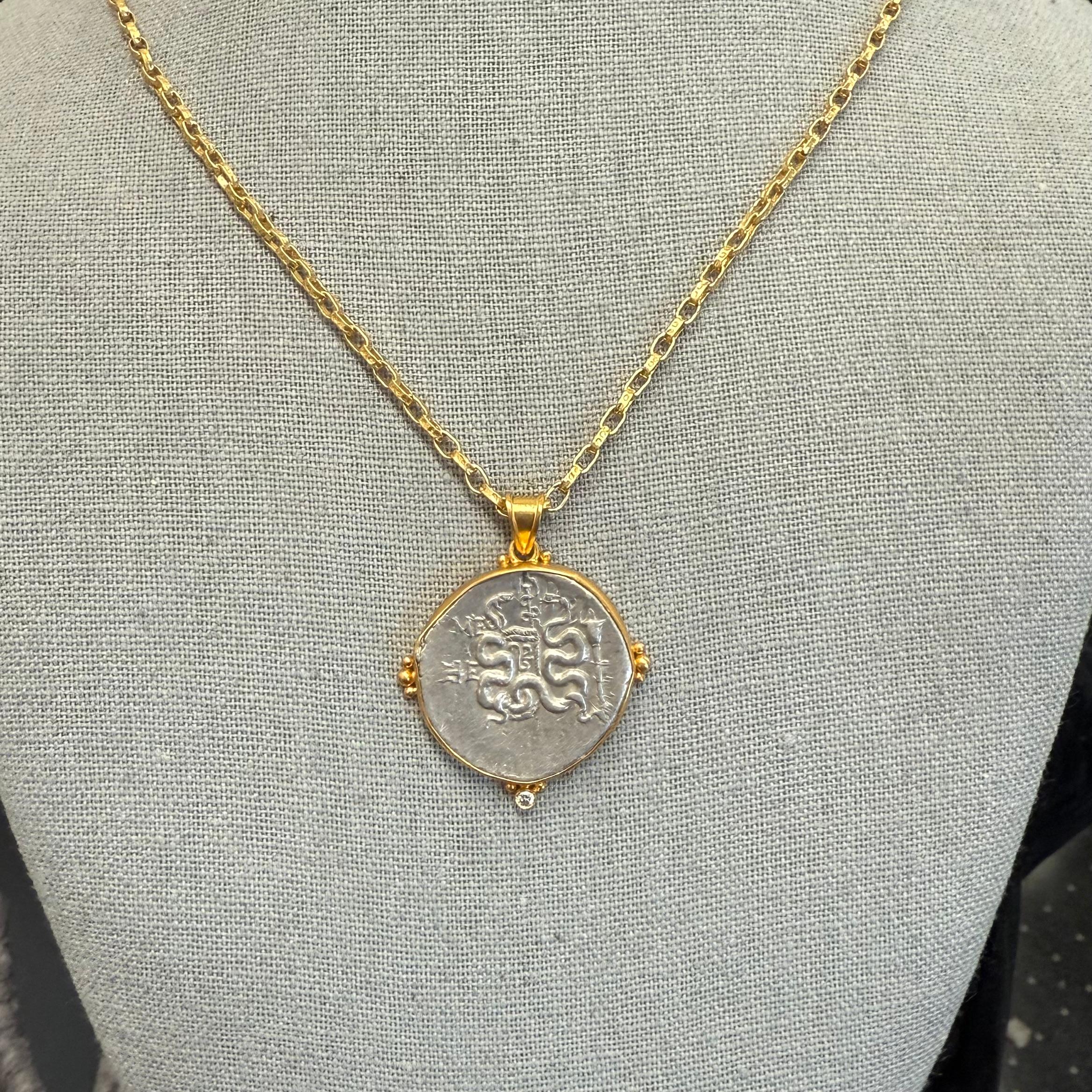 Antiguo Griego Siglo I a.C. Moneda de Serpientes Cistóforas Colgante de Oro de 18K en Nuevo estado para la venta en Soquel, CA