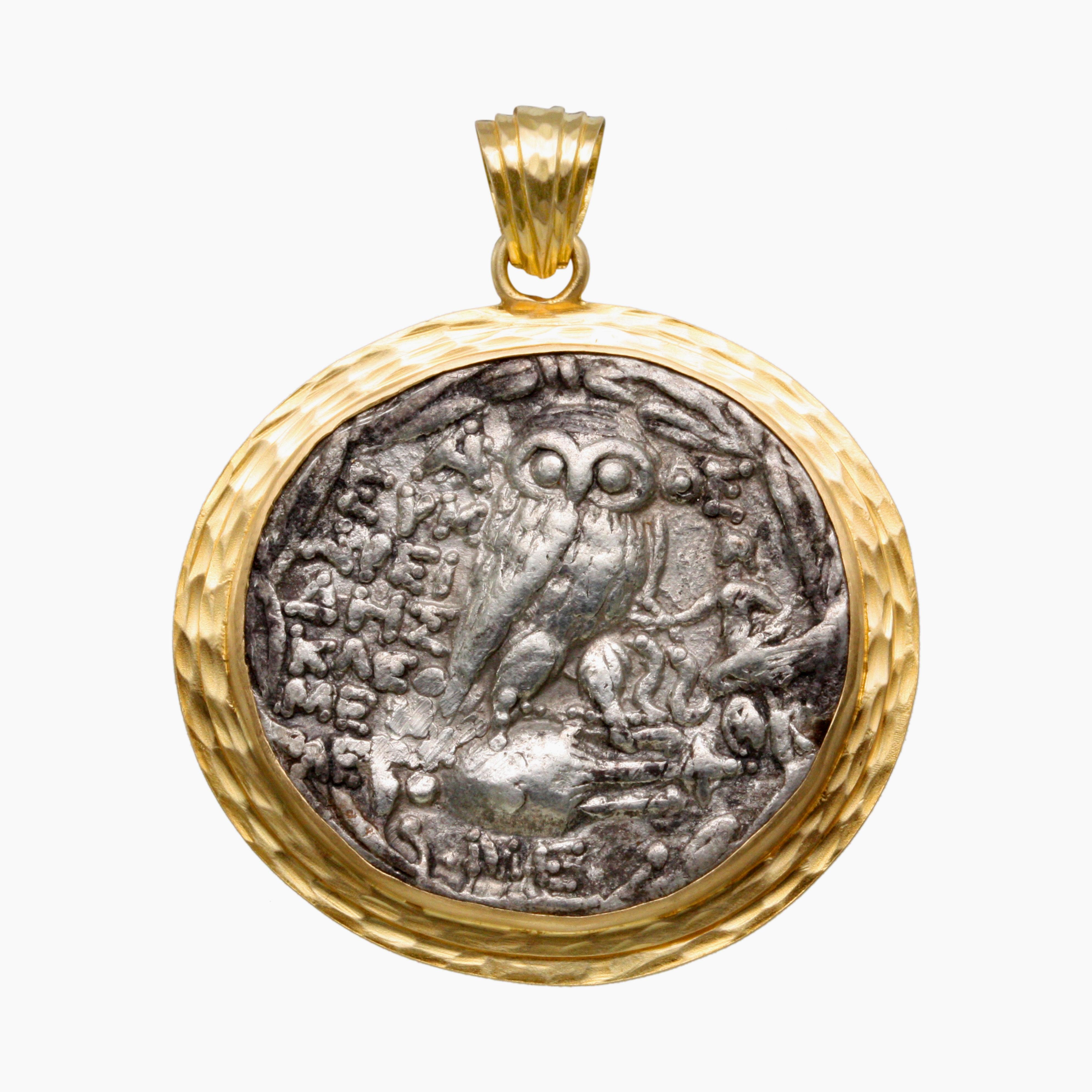 Pendentif en or 18 carats Athéna, pièce de monnaie en forme de hibou, grecque antique du IIe siècle av. J.-C. Neuf - En vente à Soquel, CA