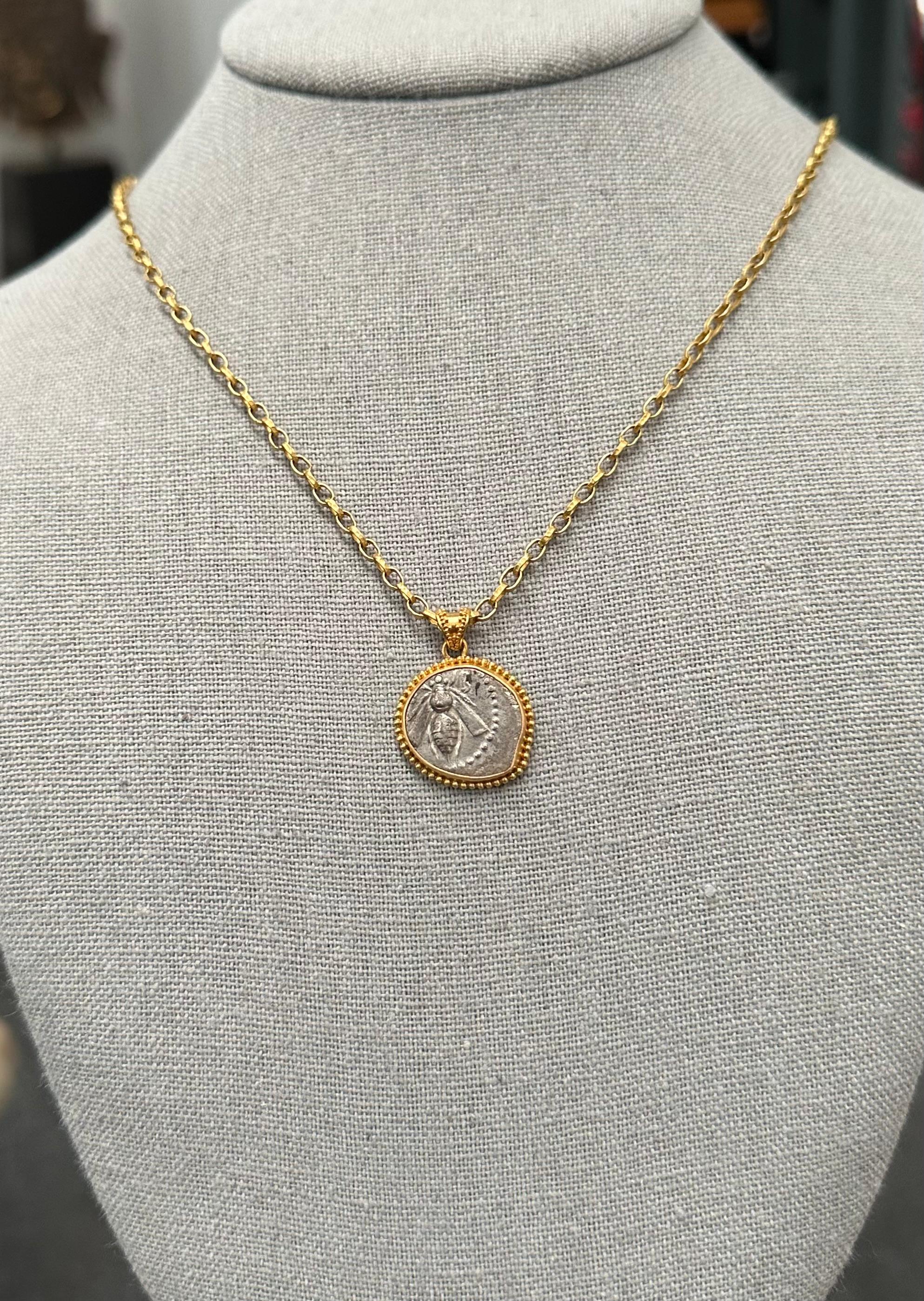 22k gold pendant necklace