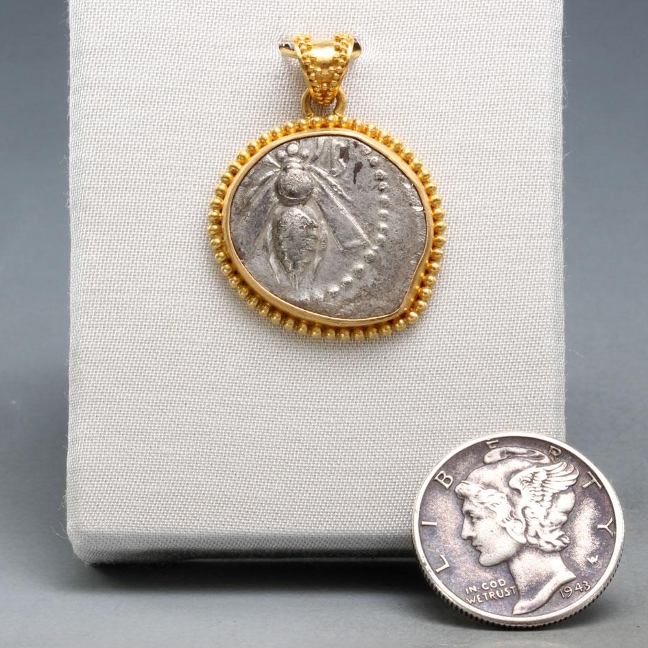 Ancient Greek 2nd Century BC Ephesus Bee Coin 22K Gold Pendant  For Sale 1
