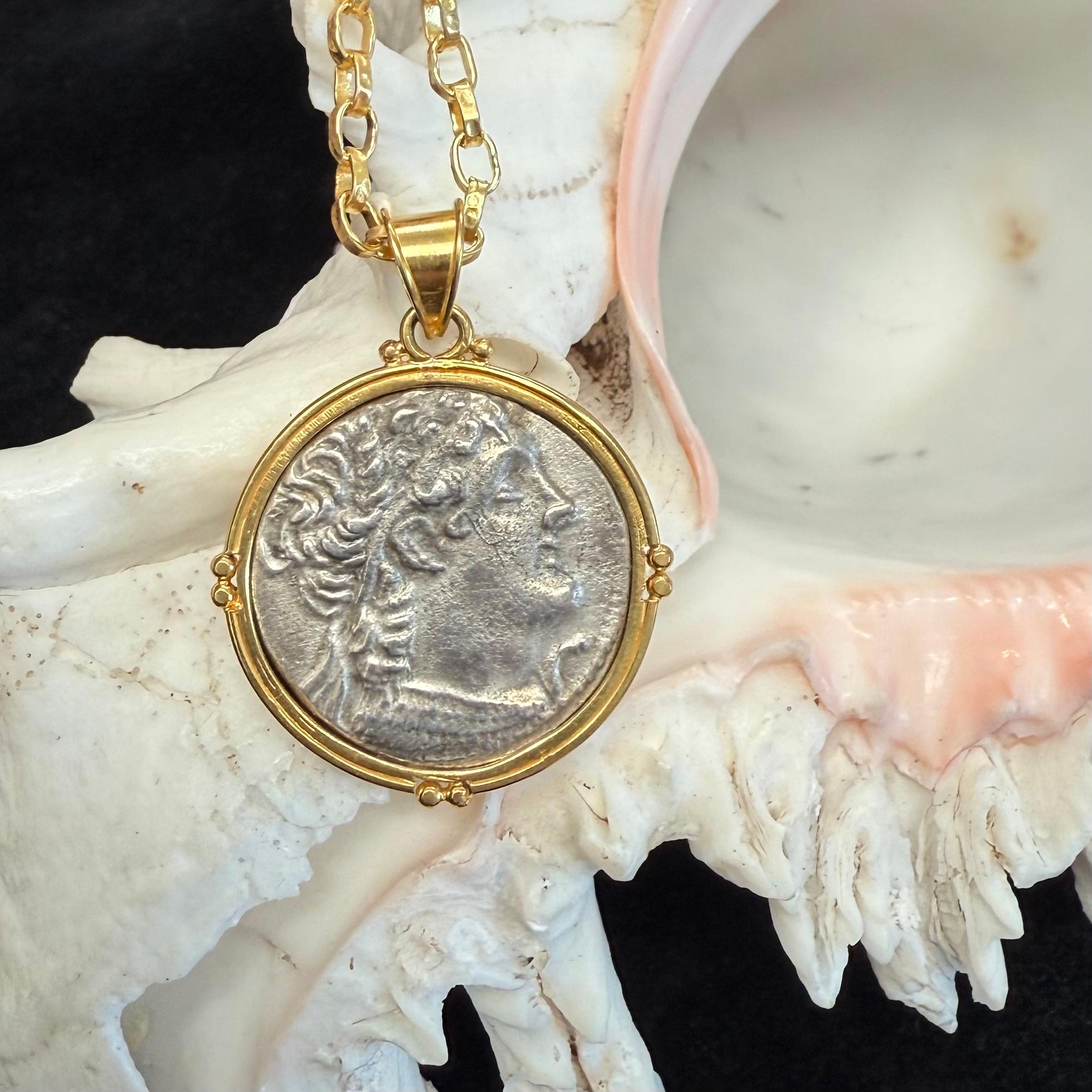 Ancient Greek 2nd Century BC Ptolemaic Eagle Coin 18K Gold Pendant For Sale 5
