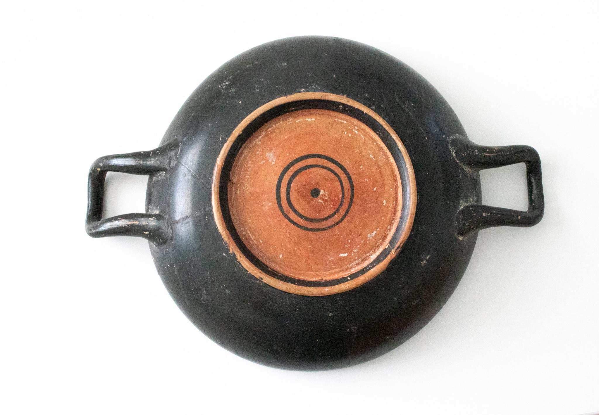 Classical Greek Ancient Greek 350BC South Sicily Campanian Black Terracotta Handled Kylix Vase For Sale