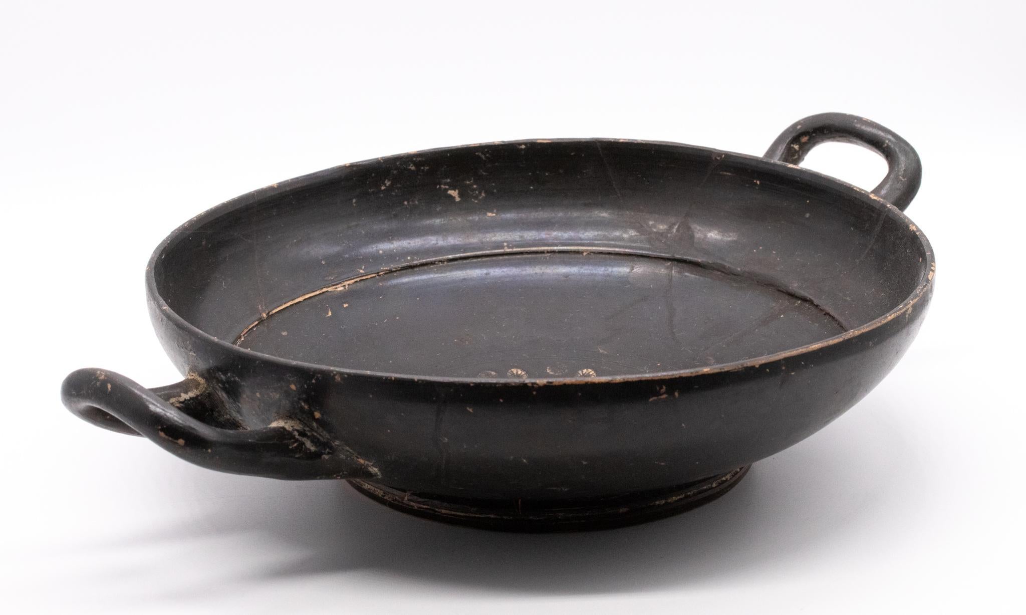 Blackened Ancient Greek 350BC South Sicily Campanian Black Terracotta Handled Kylix Vase For Sale