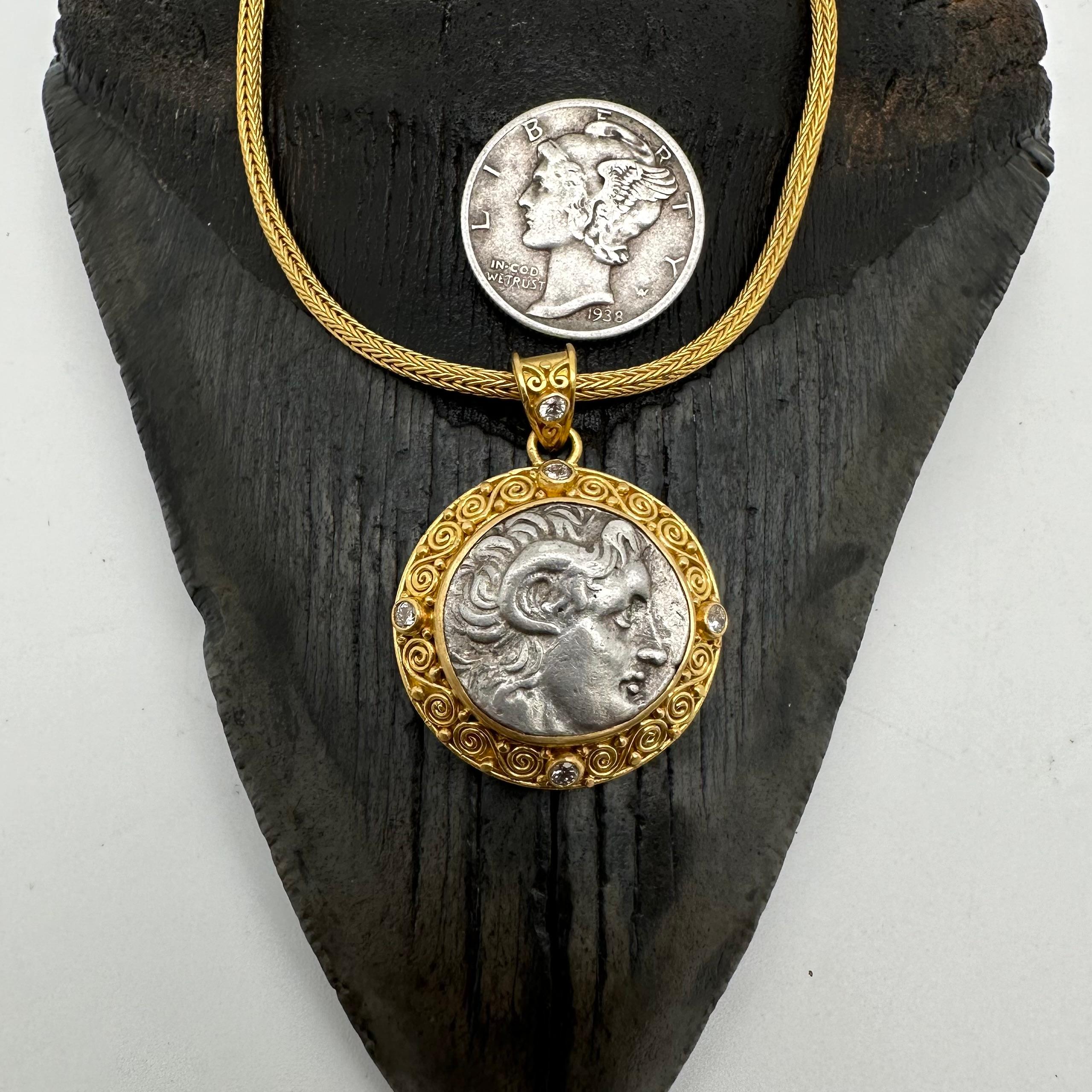Pendentif en or 22K avec pièce de monnaie grecque ancienne du 3e siècle av. J.-C. Alexander the Great Diamonds en vente 6