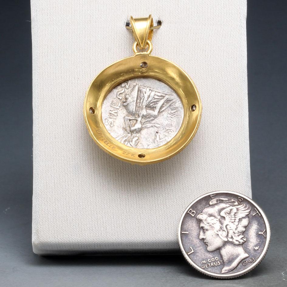 Grec classique Pendentif en or 22K avec pièce de monnaie grecque ancienne du 3e siècle av. J.-C. Alexander the Great Diamonds en vente