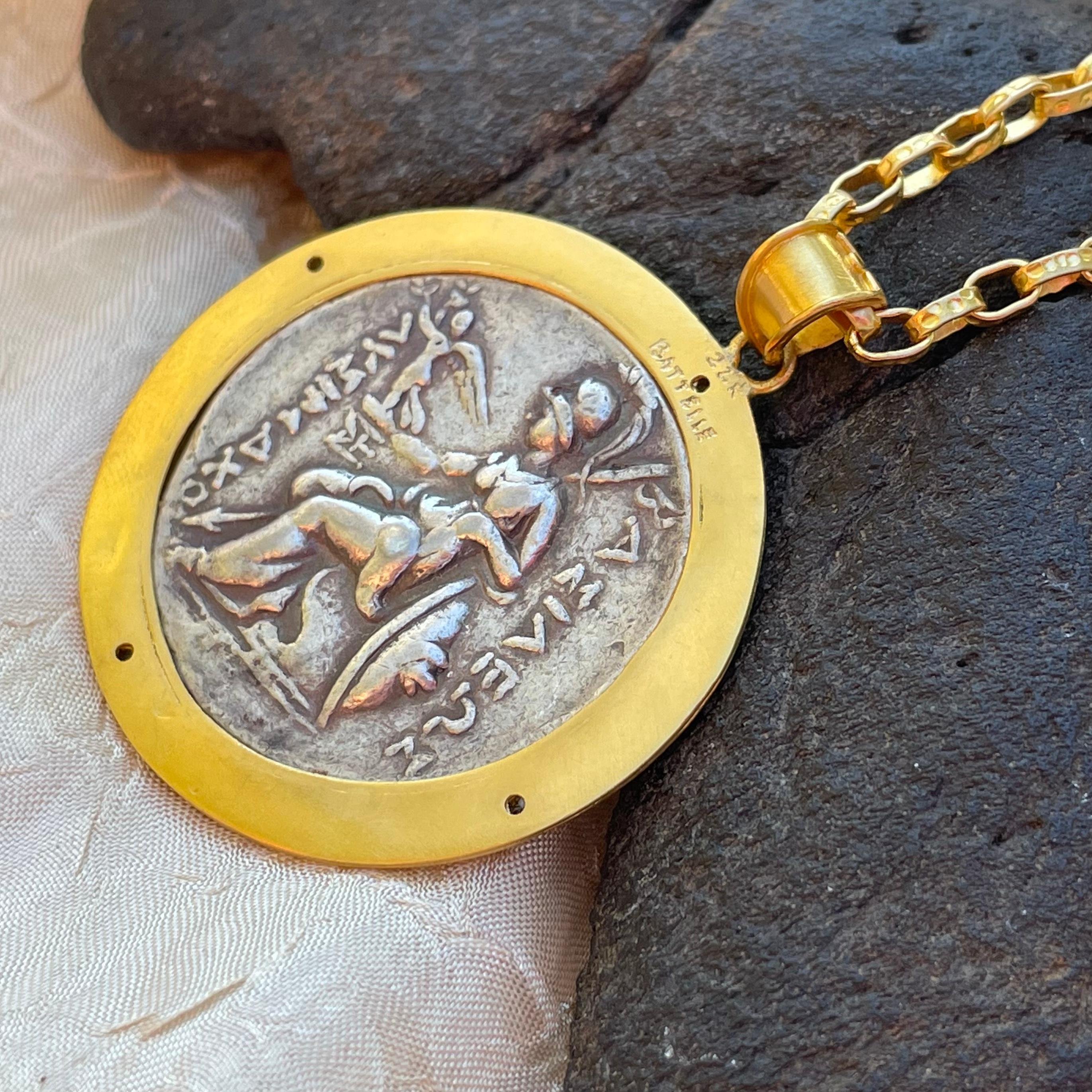 Pendentif en or 22K avec pièce de monnaie grecque ancienne du 3e siècle av. J.-C. Alexander the Great Diamonds en vente 1