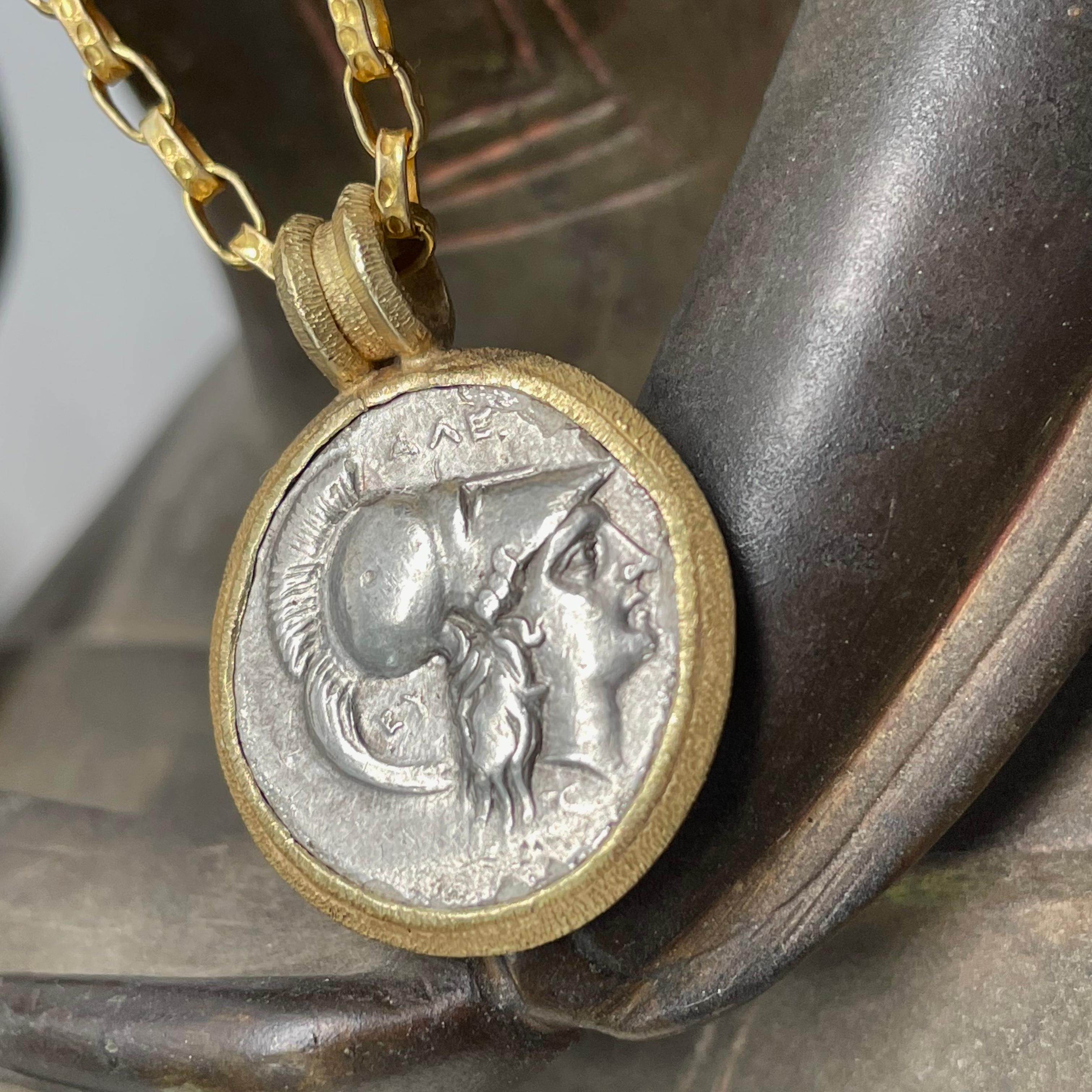 Pendentif en or 18K avec pièce de monnaie Athéna de l'Antiquité grecque du IIIe siècle avant J.-C. Neuf à Soquel, CA