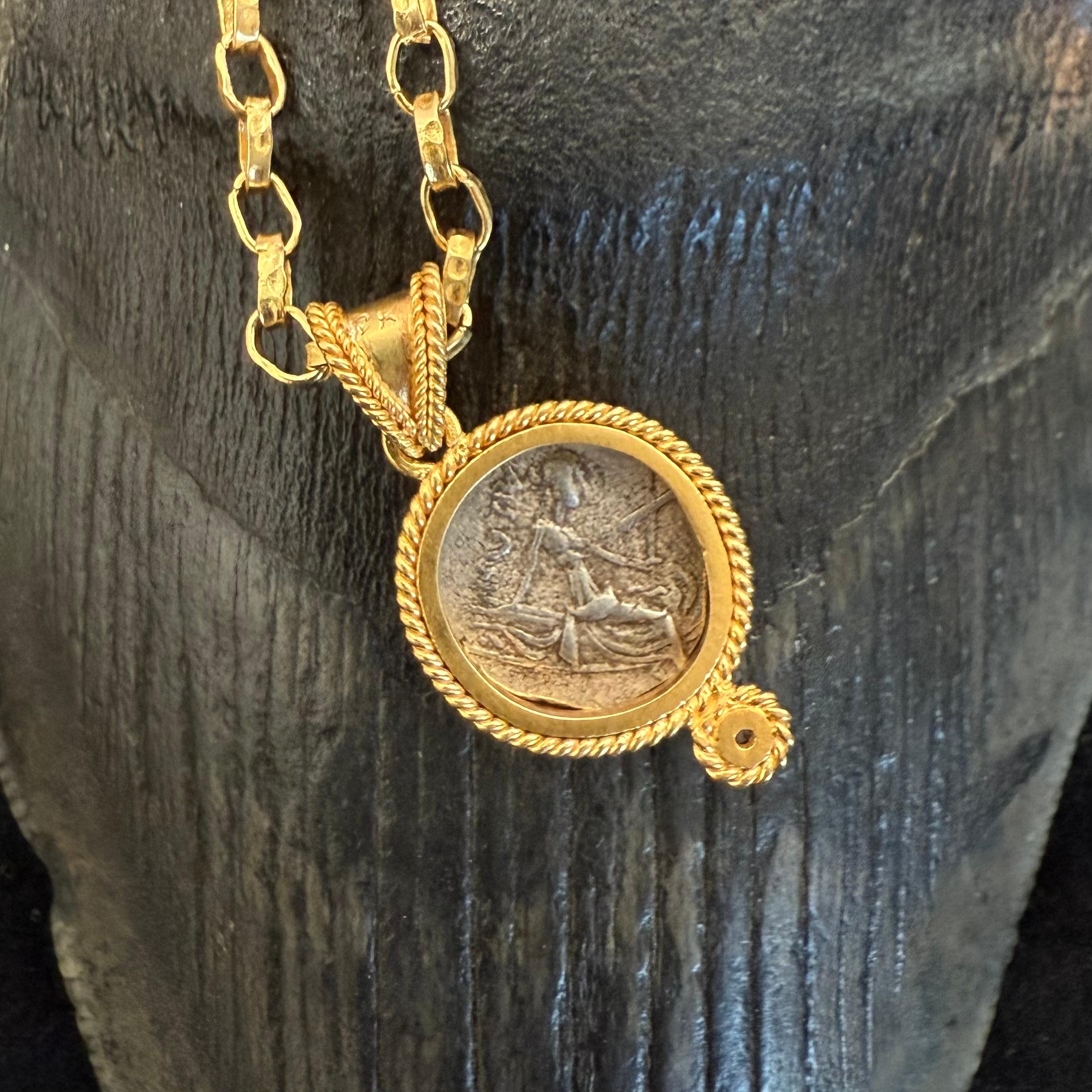 Ancient Greek 3rd Century BC Nymph Coin Diamond 18K Gold Pendant in vendita 4