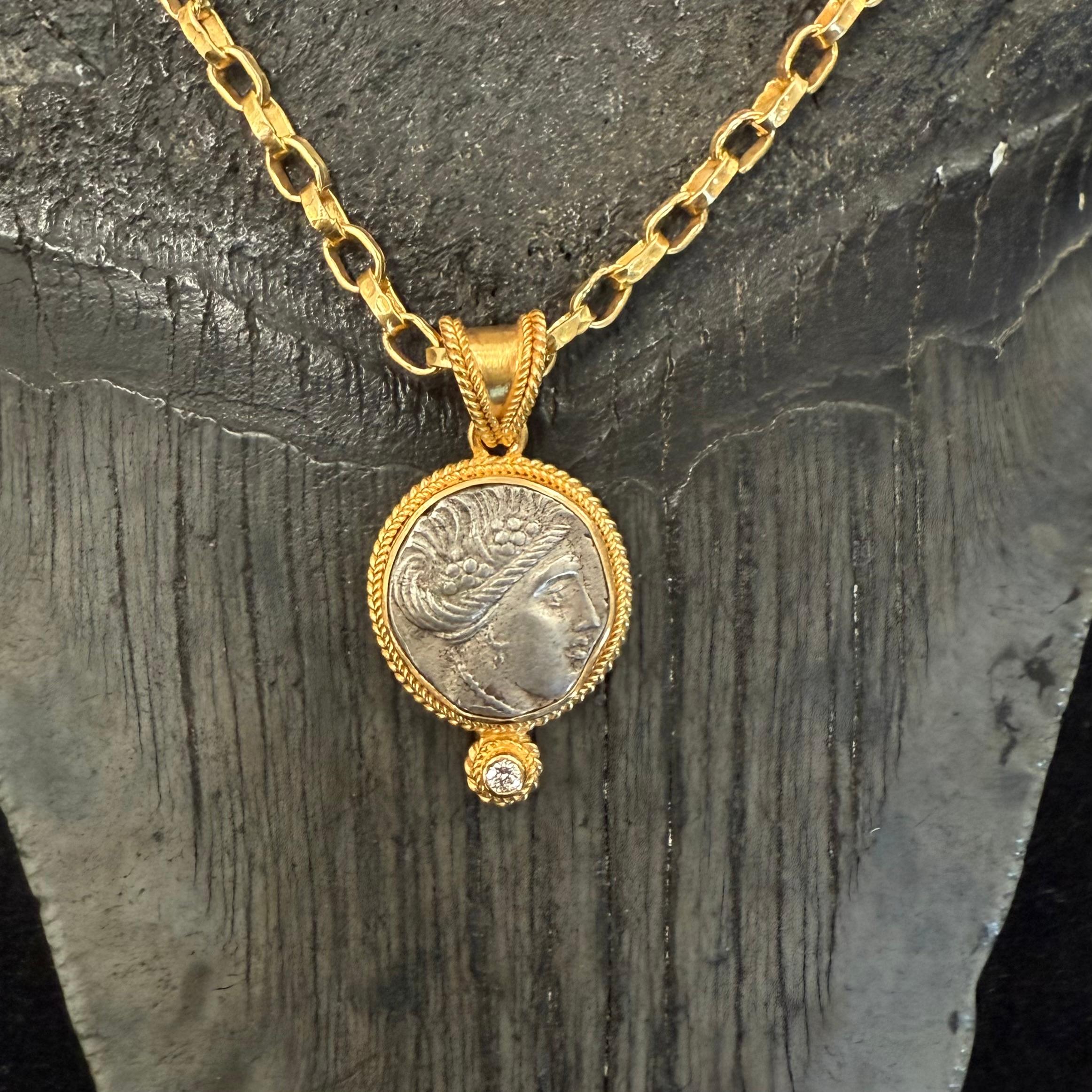 Ancient Greek 3rd Century BC Nymph Coin Diamond 18K Gold Pendant in vendita 6