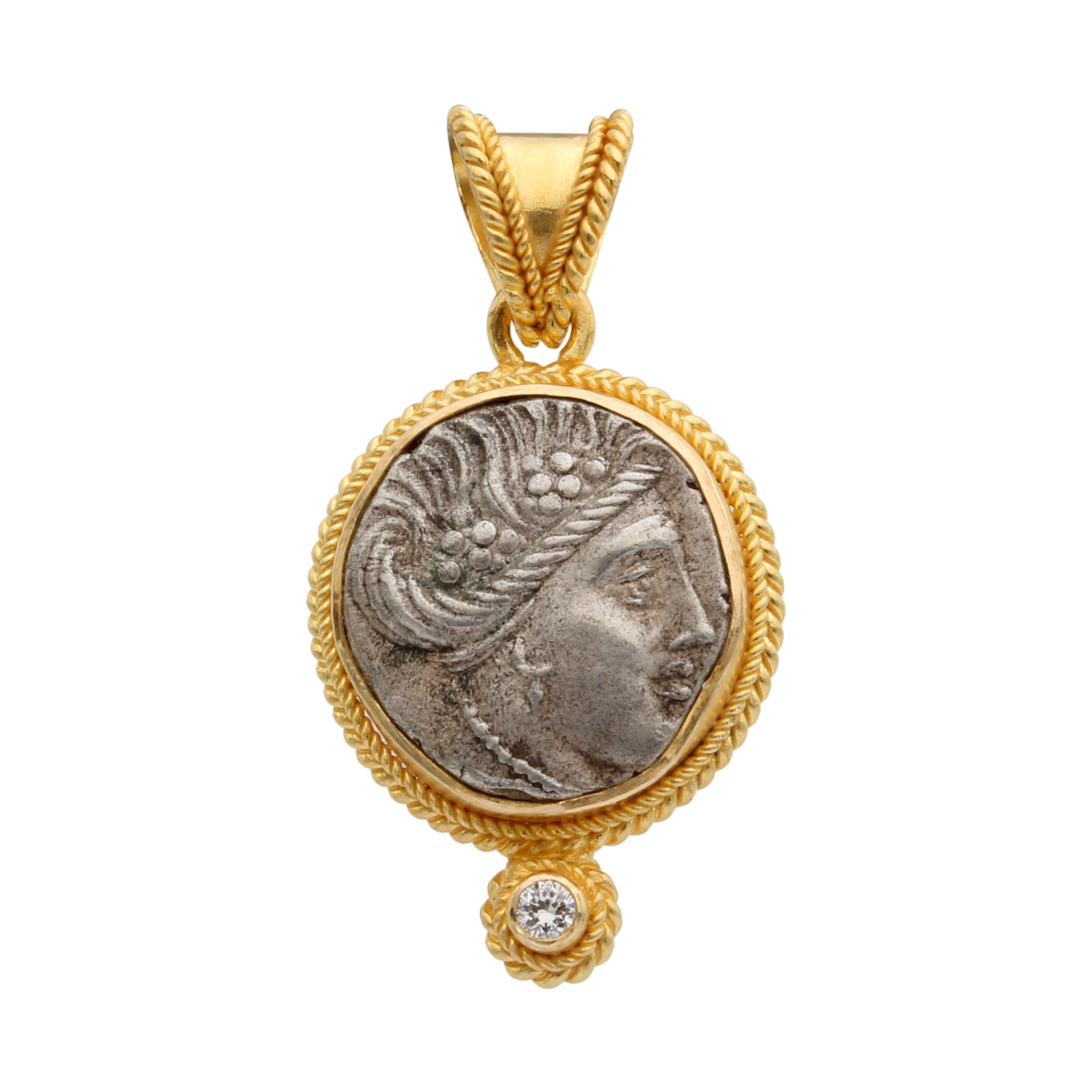 da uomo o donna Ancient Greek 3rd Century BC Nymph Coin Diamond 18K Gold Pendant in vendita