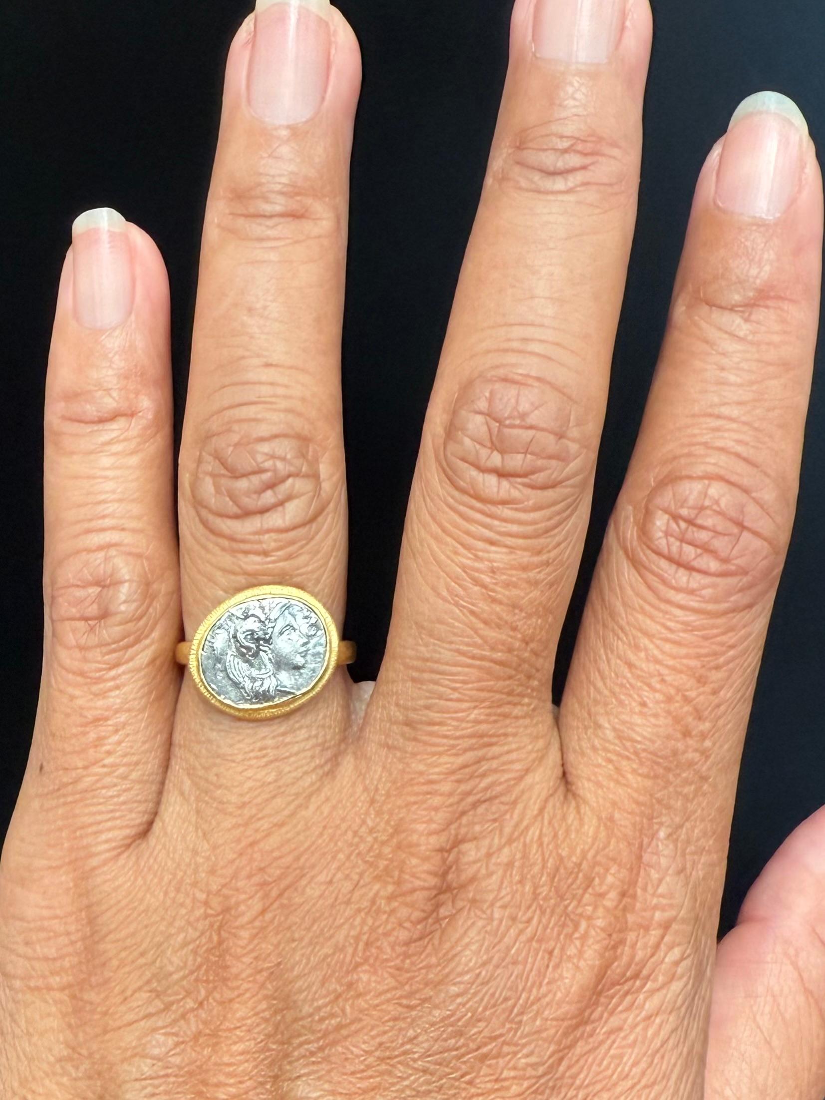 Antike griechische 3. Jahrhundert v. Chr. Silber Athena Münze 18K Gold Ring für Damen oder Herren im Angebot