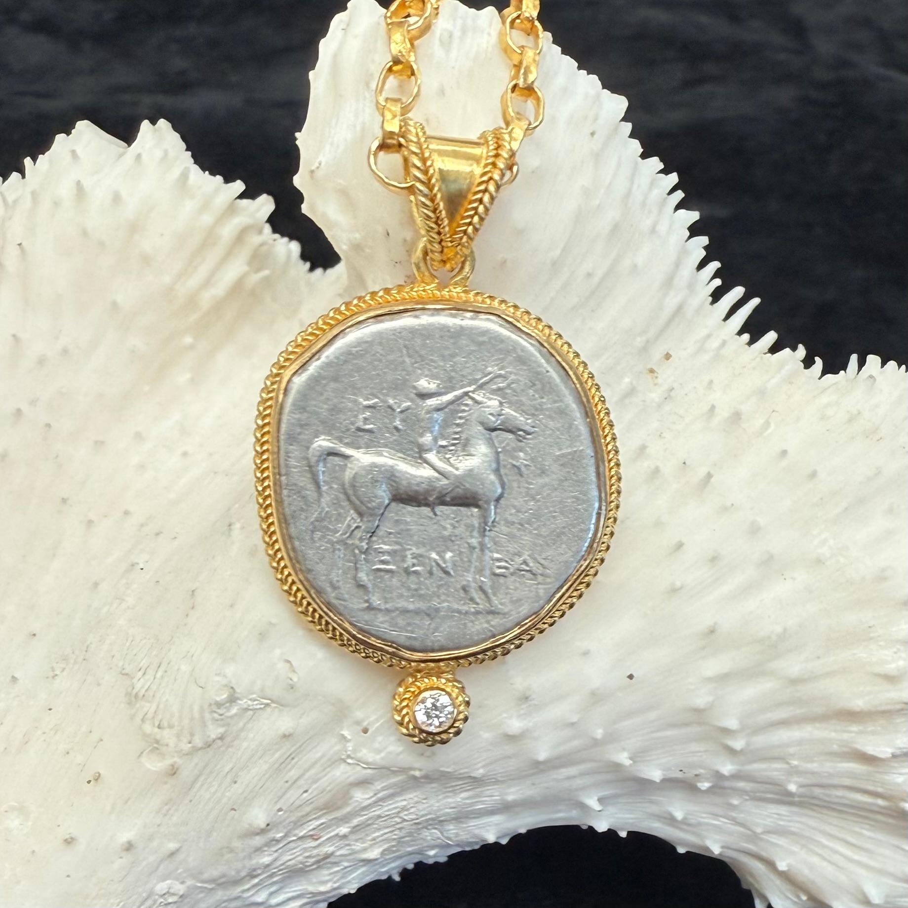 Antike griechische 3. Jahrhundert v. Chr. Jugend auf Pferd Münze Diamant 18K Gold-Anhänger im Angebot 5