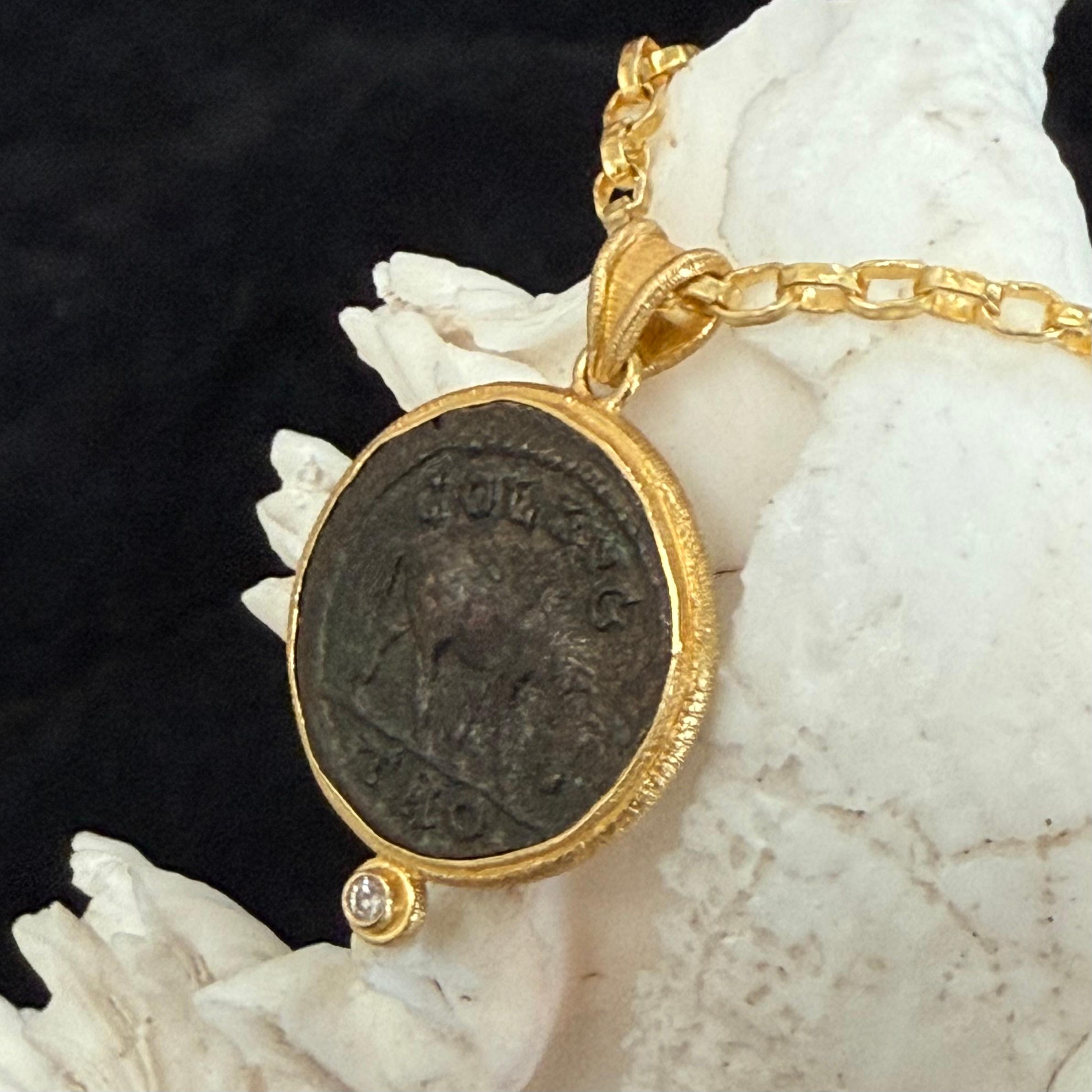 Pendentif en or 18K avec diamant et pièce de monnaie grecque ancienne du IIIe siècle en forme de cheval en vente 4