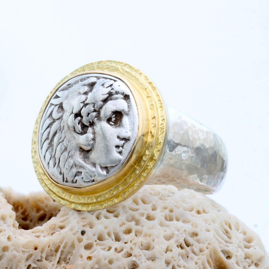 Bague grecque ancienne du 4e siècle avant J.-C. Alexander the Great en argent sterling et or 18 carats en vente 3