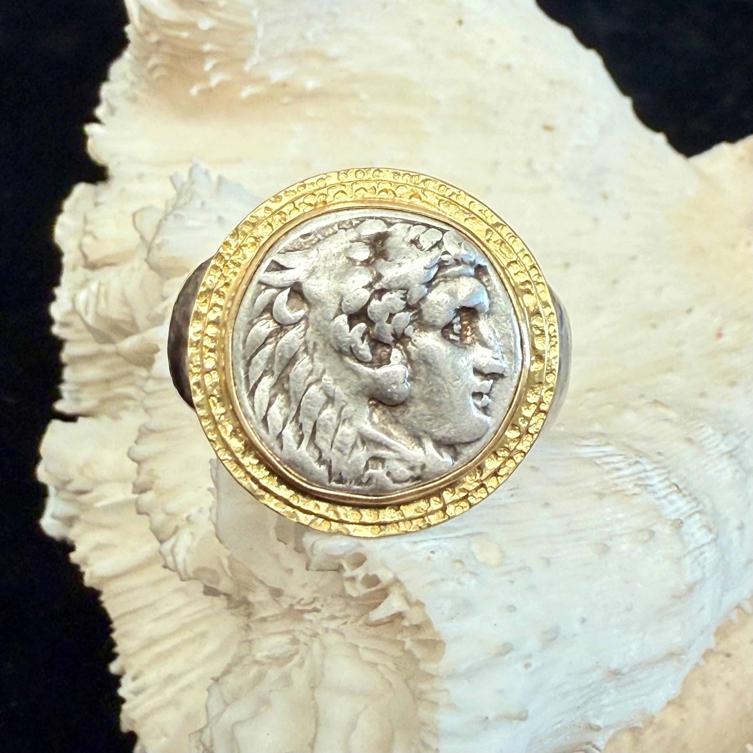 Bague grecque ancienne du 4e siècle avant J.-C. Alexander the Great en argent sterling et or 18 carats en vente 4
