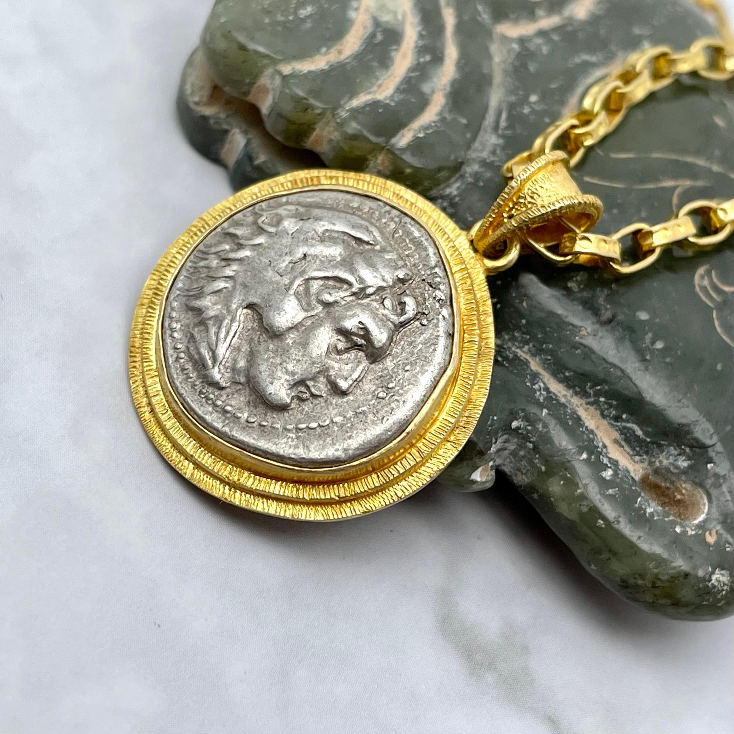 Pendentif en or 18 carats représentant Alexander la Grande pièce de la Grèce antique, 4e siècle avant J.-C. en vente 4