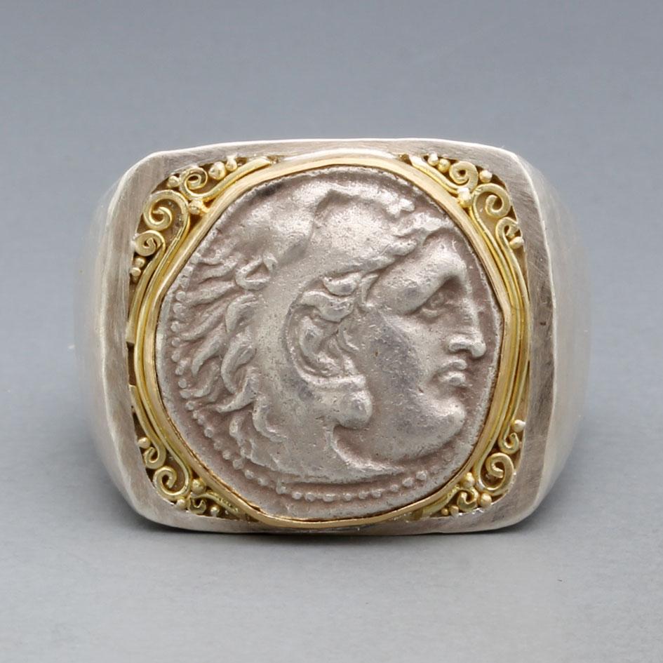 Anello con moneta antica greca del IV secolo a.C. di Alexander il Grande, in argento e oro 18 carati In condizioni Nuovo in vendita a Soquel, CA
