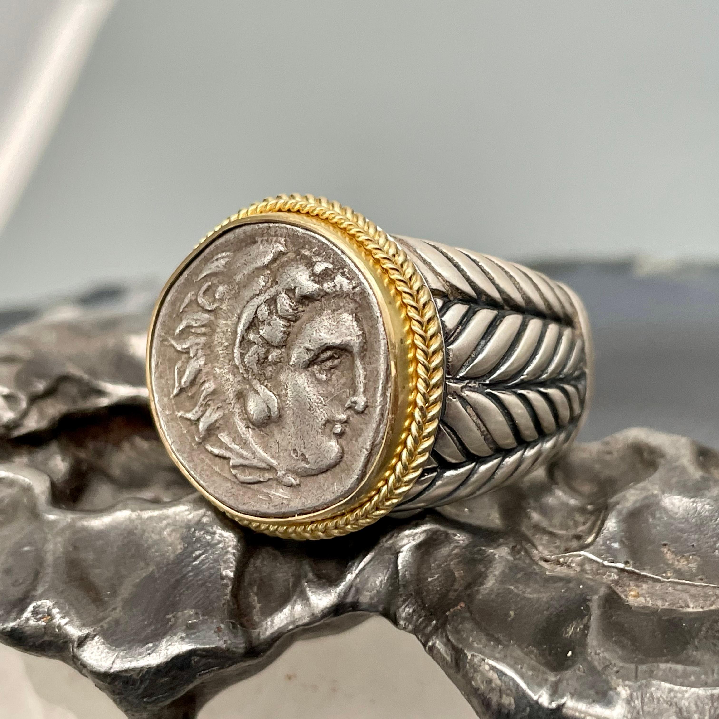 Ancient Greek 4th Century BC Alexander the Great Silver/18K Gold Mens Ring In New Condition In Soquel, CA