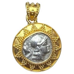 Pendentif en or 22K avec pièce de monnaie Athéna de l'Antiquité grecque du 4e siècle avant J.-C.
