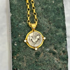 Antike griechische Korinth Pegasus Münze-Diamant-Anhänger aus 18 Karat Gold, 4. Jahrhundert