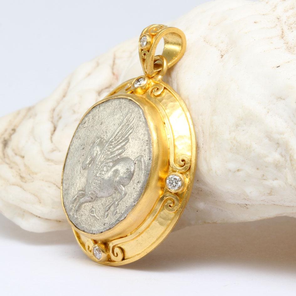 Grec classique Pendentif en or 22K de l'ancienne Grèce du IVe siècle av. J.-C. Corinthe Pegasus Coin Diamants en vente