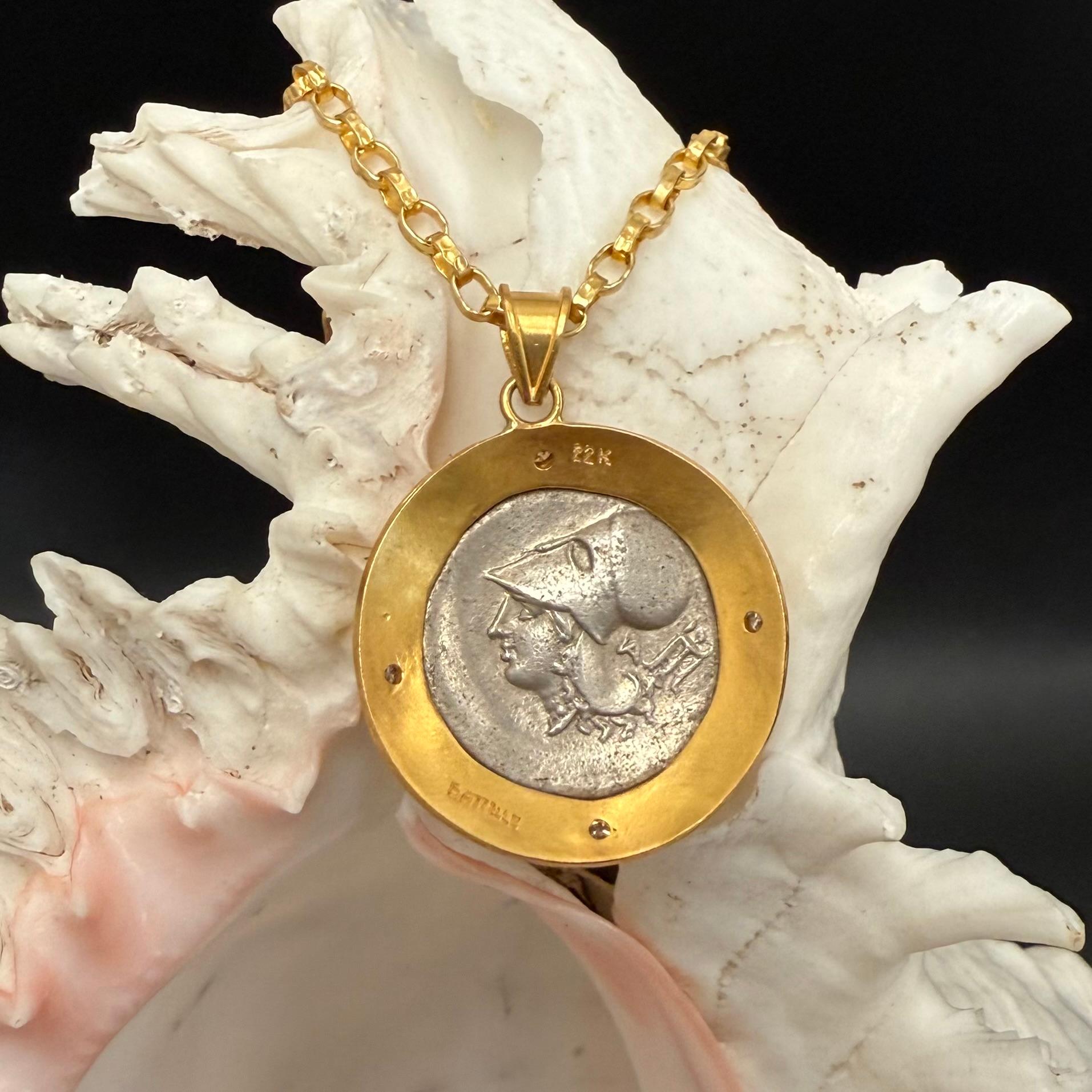 Pendentif en or 22K de l'ancienne Grèce du IVe siècle av. J.-C. Corinthe Pegasus Coin Diamants en vente 1