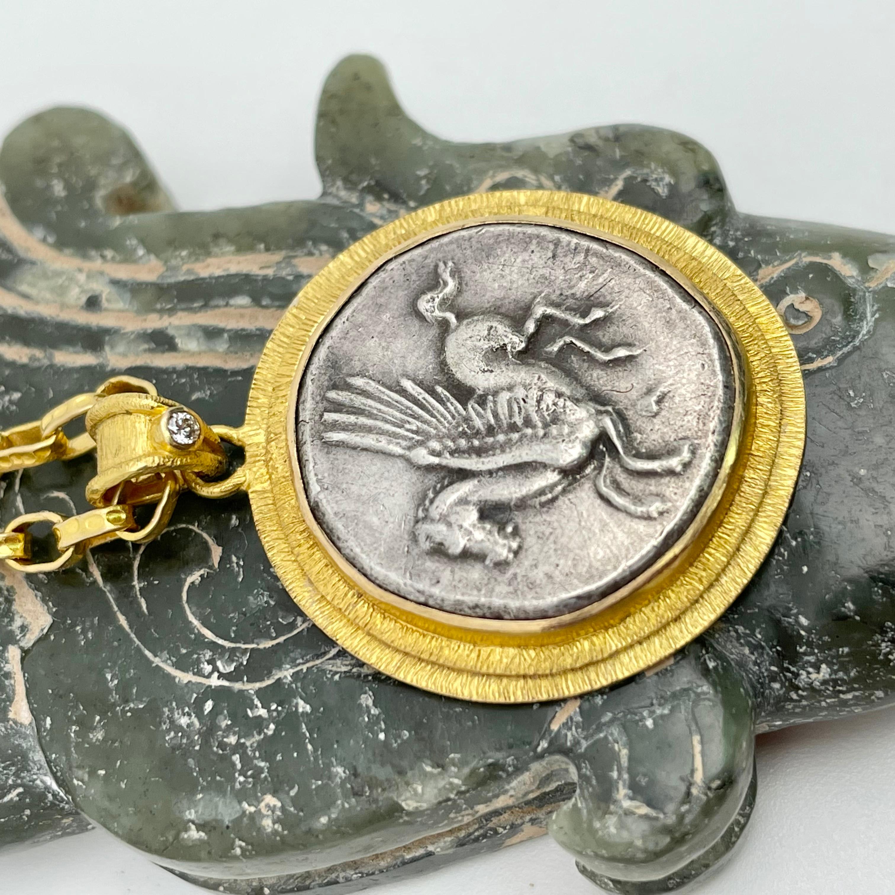 Ancient Greek 4th Century BC Corinth Pegasus Stater Diamond 18K Gold Pendant In New Condition For Sale In Soquel, CA