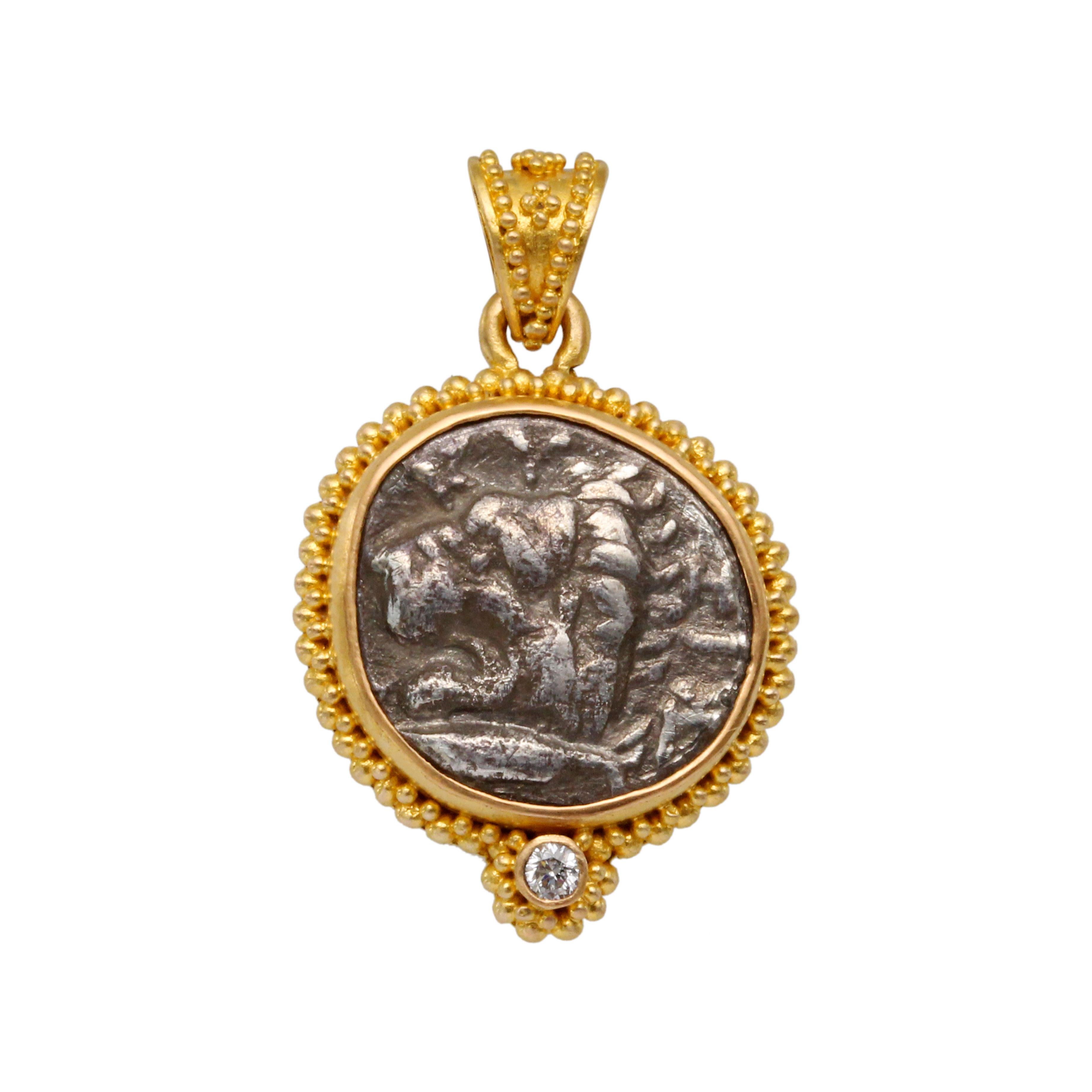 Pendentif en or 22K Cyzikos, pièce de monnaie du lion de l'Antiquité grecque du 4ème siècle avant J.C., avec diamant en vente 2