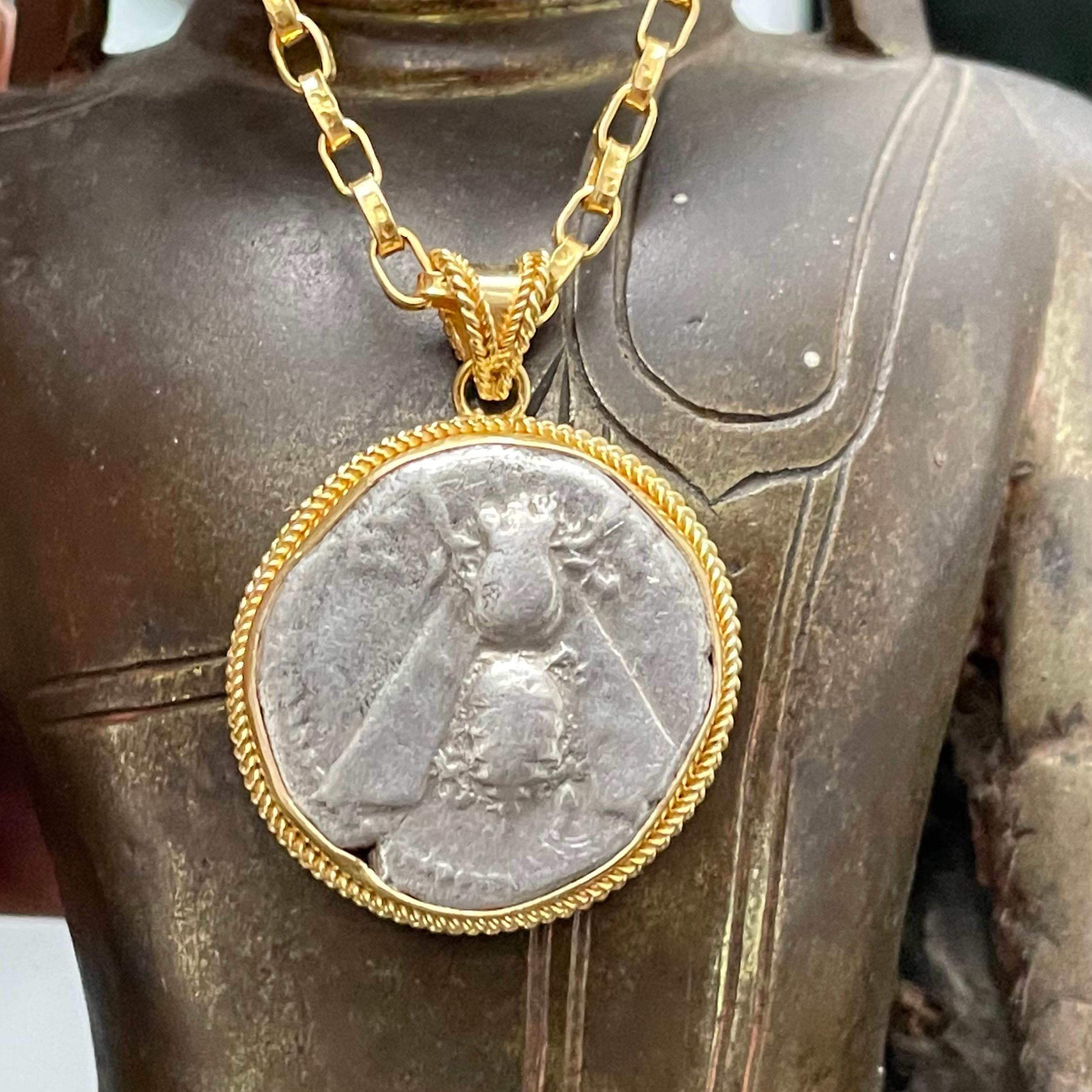 Antike griechische 4. Jahrhundert v. Chr. Ephesus Bienenmünze 18K Gold Anhänger  im Angebot 1