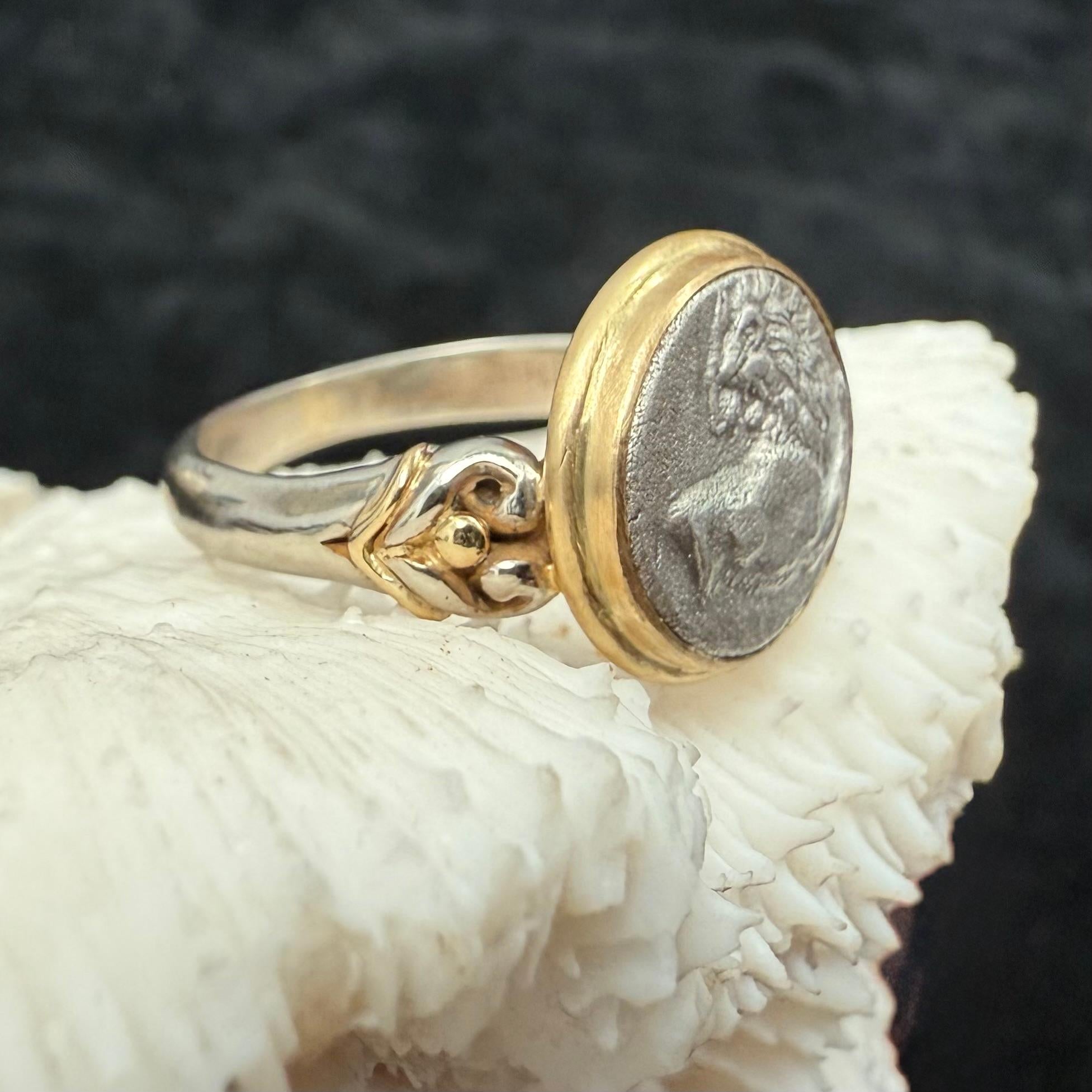 Bague en or blanc 18 carats/14 carats en forme de lion de l'Antiquité grecque du 4e siècle avant J.-C. en vente 5