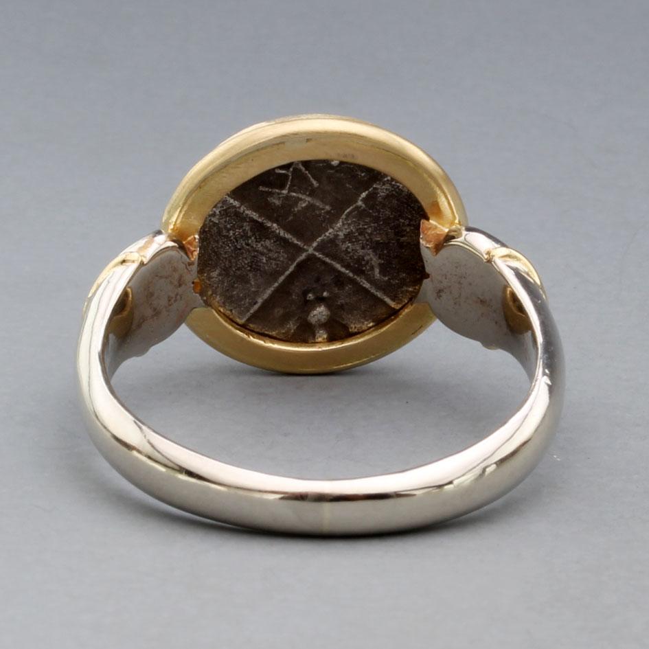 Bague en or blanc 18 carats/14 carats en forme de lion de l'Antiquité grecque du 4e siècle avant J.-C. en vente 1