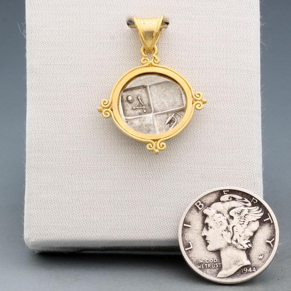 Ancient Greek 4th Century BC Lion Coin 18K Gold Pendant For Sale 2