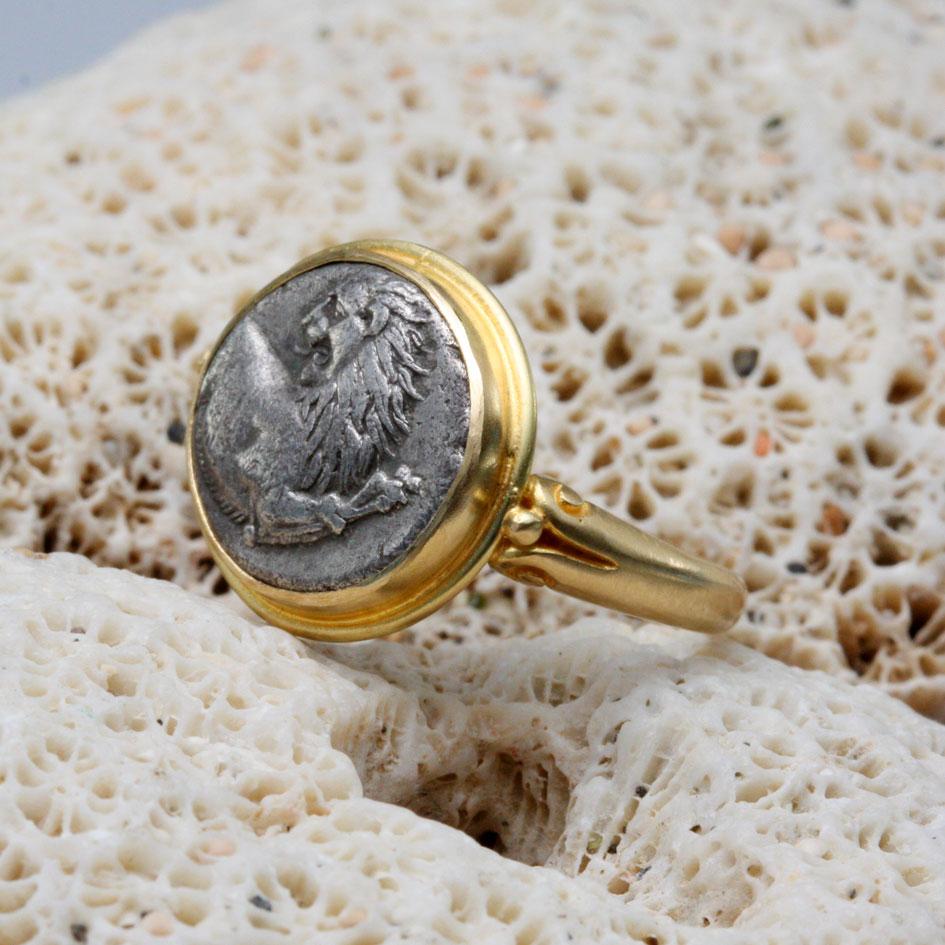 Ancient Greek 4th Century BC Lion Coin 18K Gold Ring For Sale 1