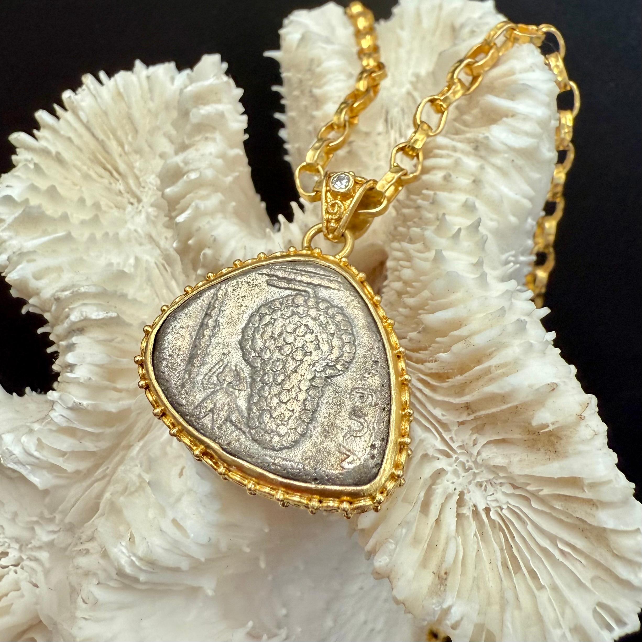 Ancient Greek 4th Century BC Silver Grapes and Fly Coin Diamond 18K Gold Pendant For Sale 2