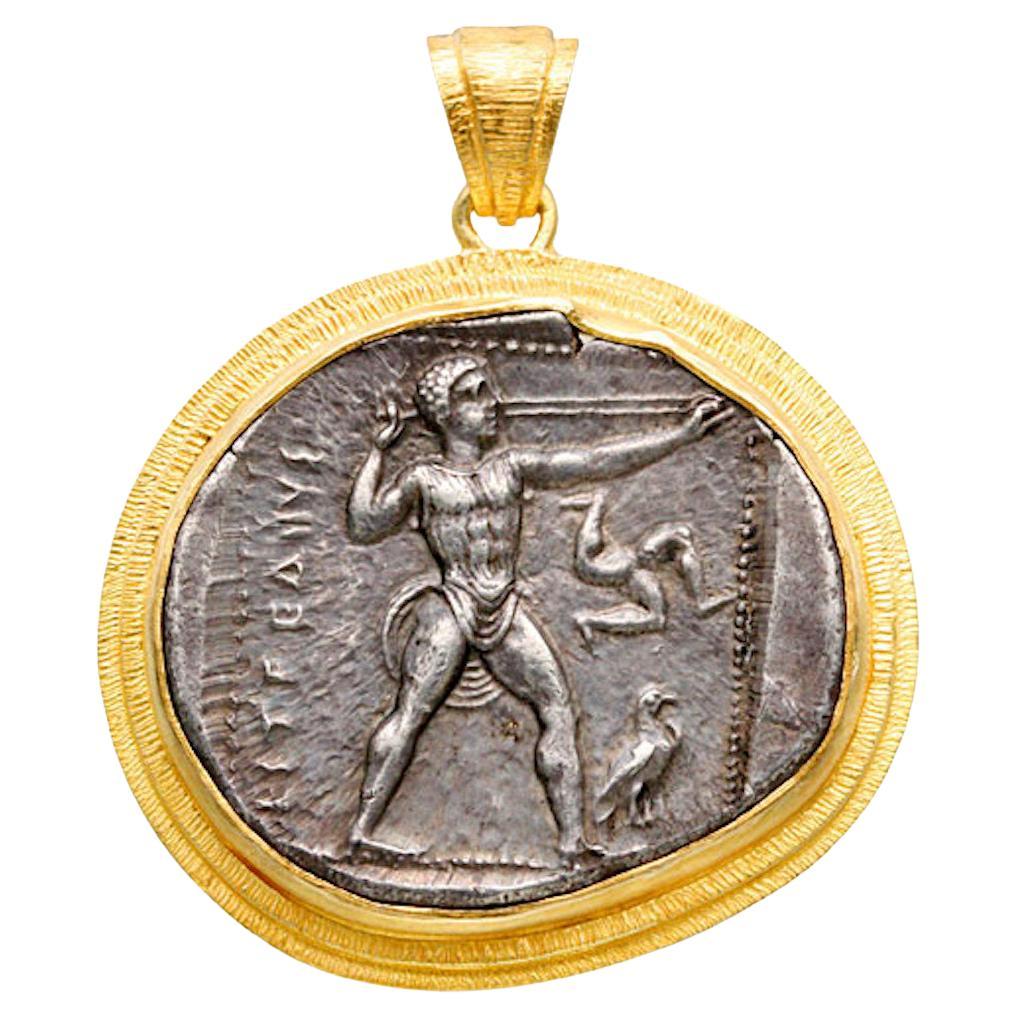 Ancient Greek 4th Century BC Warrior Triskeles Coin 18K Gold Pendant For Sale