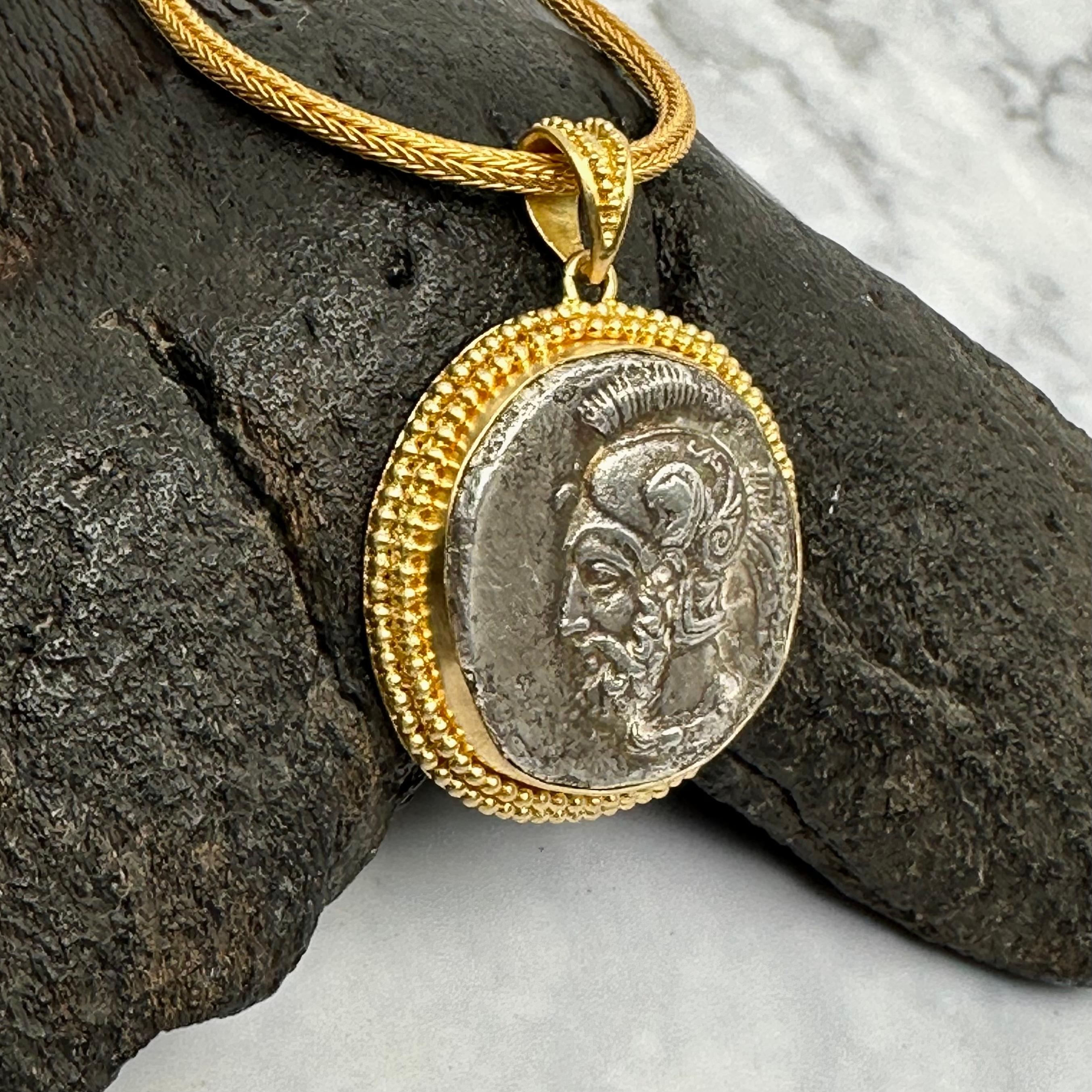 Ancient Greek 4th Century BC Warrior with Helmet Coin 18k Gold Pendant In New Condition For Sale In Soquel, CA