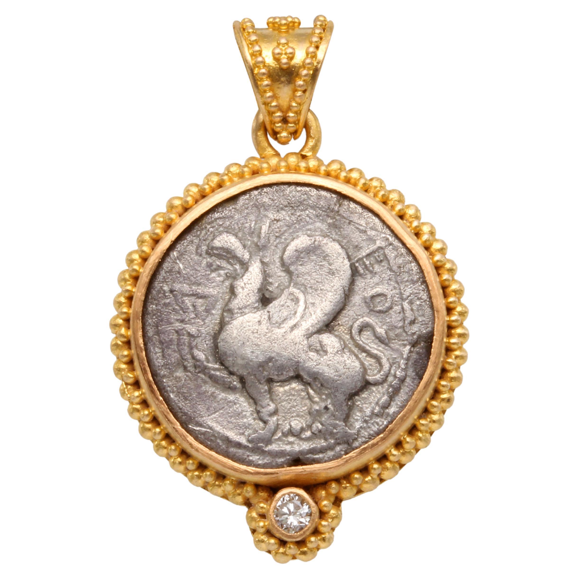 Antiker griechischer Archaik-Anhänger mit Griffin- Münze und Diamant aus 18 Karat Gold, 5. Jahrhundert