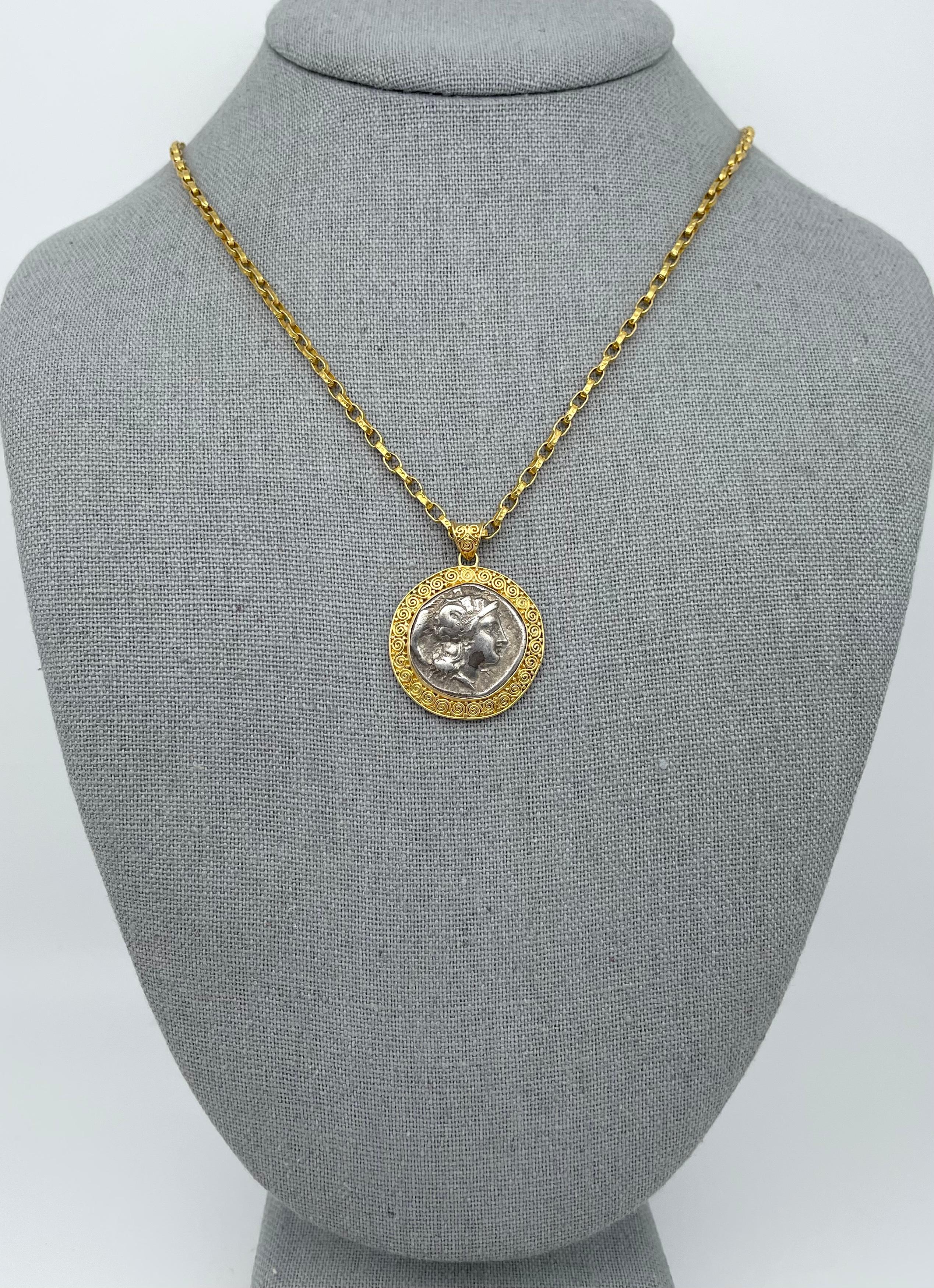 Ancient Greek 5th Century BC Athena Coin 18K Gold Pendant In New Condition For Sale In Soquel, CA