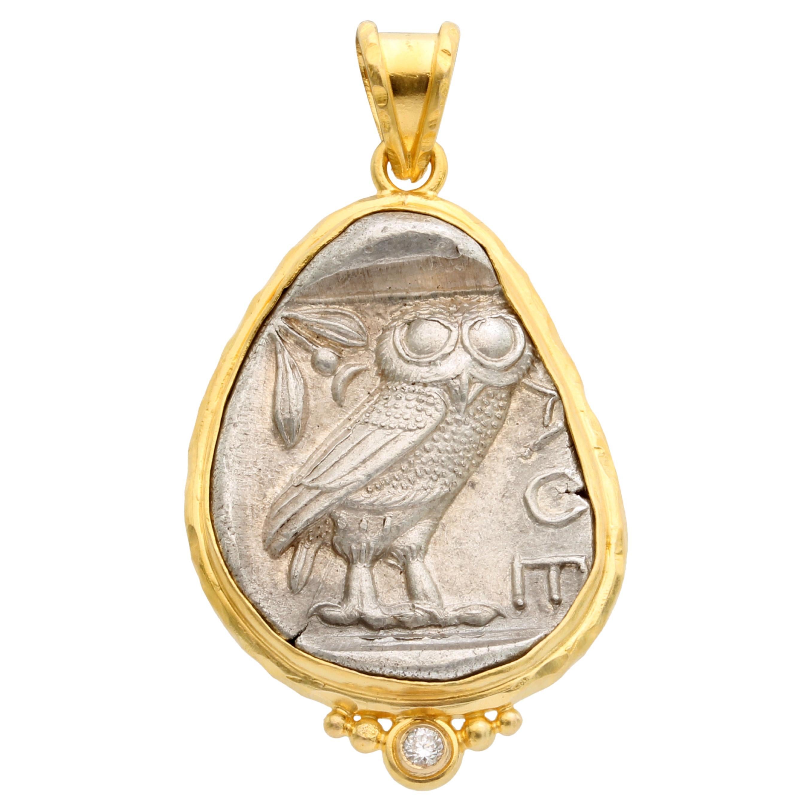 Ciondolo in oro 18 carati con moneta di Athena, antica Grecia del 5° secolo a.C.