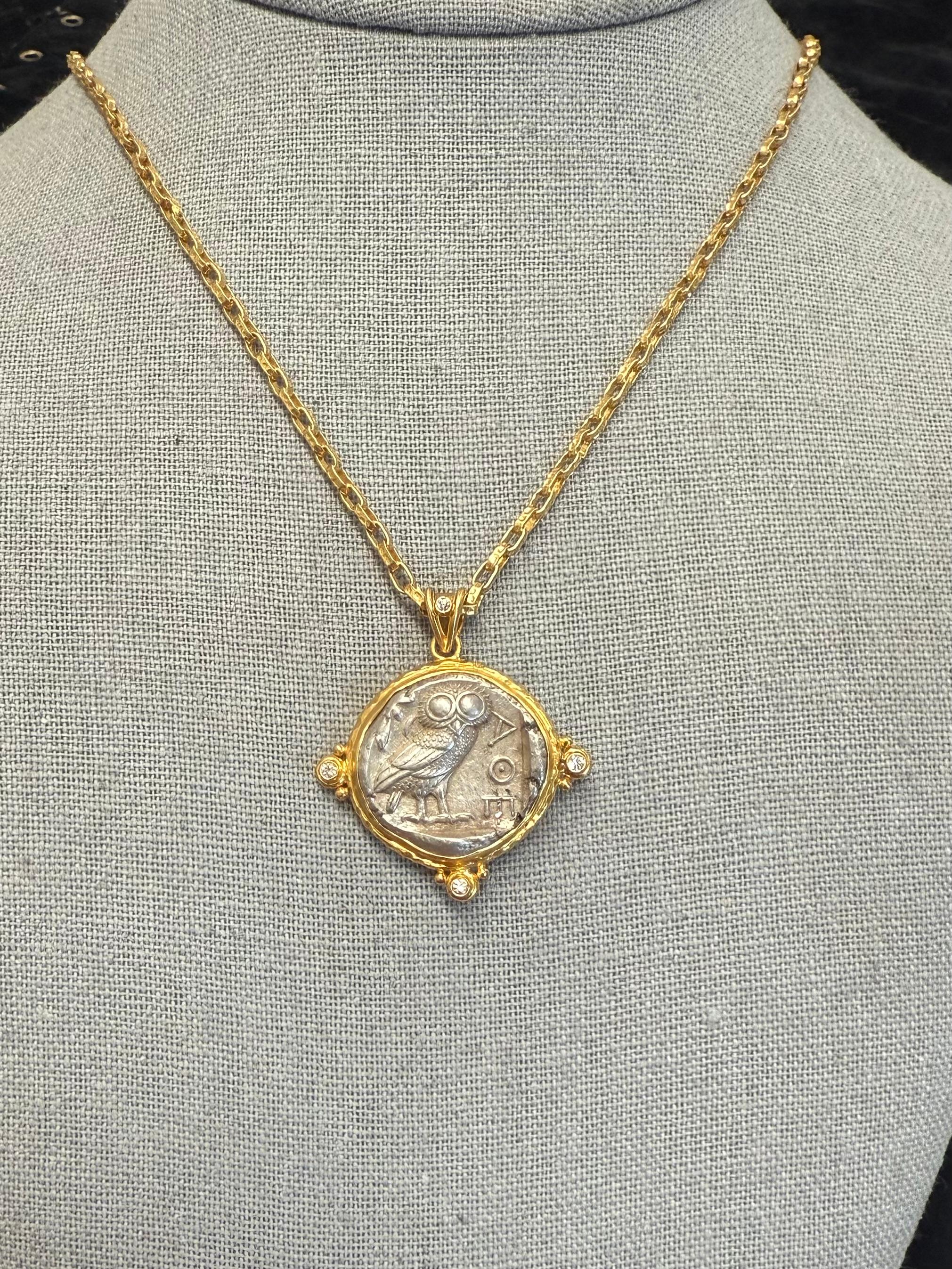 Antico ciondolo greco del 5° secolo a.C. Atena Gufo con diamanti in oro 18 carati in vendita 7